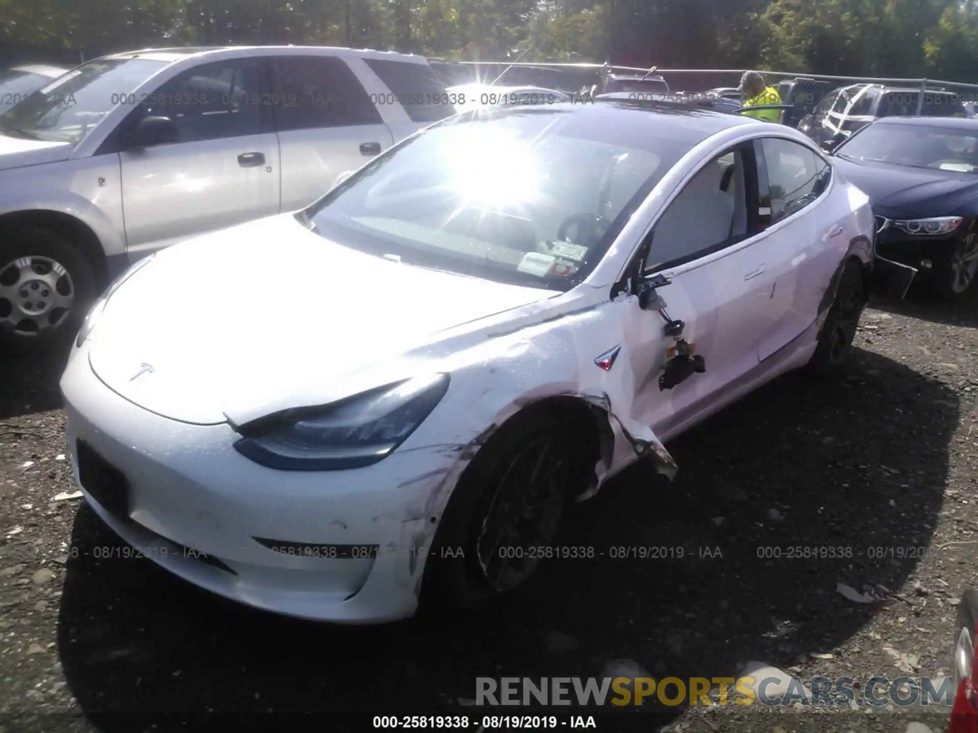 2 Photograph of a damaged car 5YJ3E1EA8KF423127 TESLA MODEL 3 2019