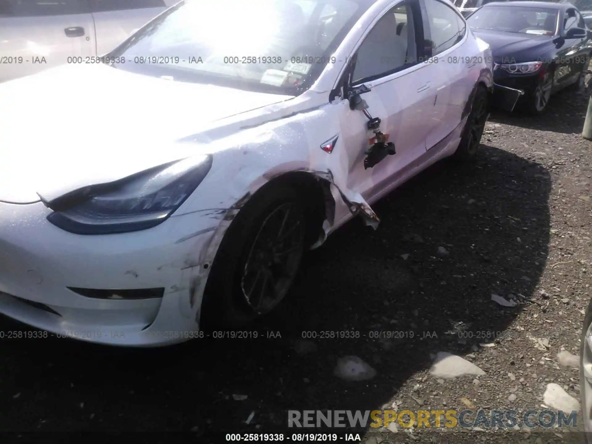 6 Фотография поврежденного автомобиля 5YJ3E1EA8KF423127 TESLA MODEL 3 2019