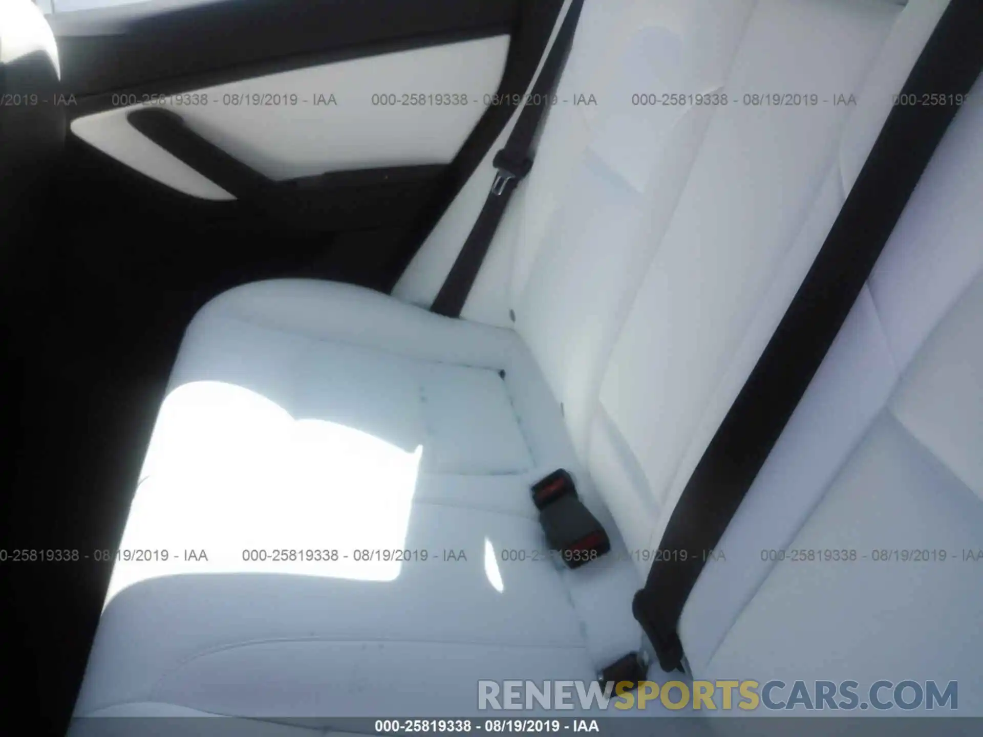 8 Photograph of a damaged car 5YJ3E1EA8KF423127 TESLA MODEL 3 2019