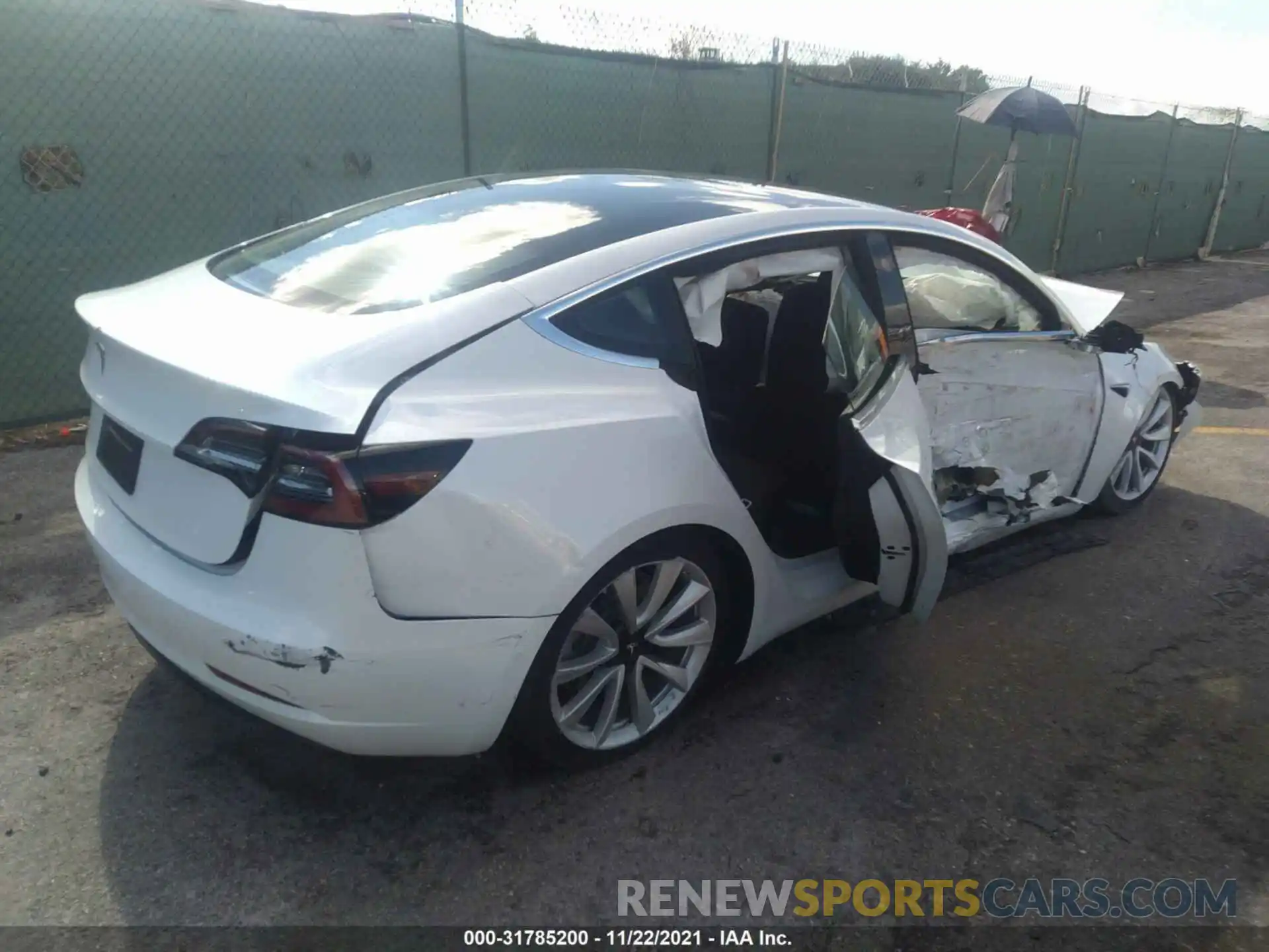 4 Photograph of a damaged car 5YJ3E1EA8KF447931 TESLA MODEL 3 2019