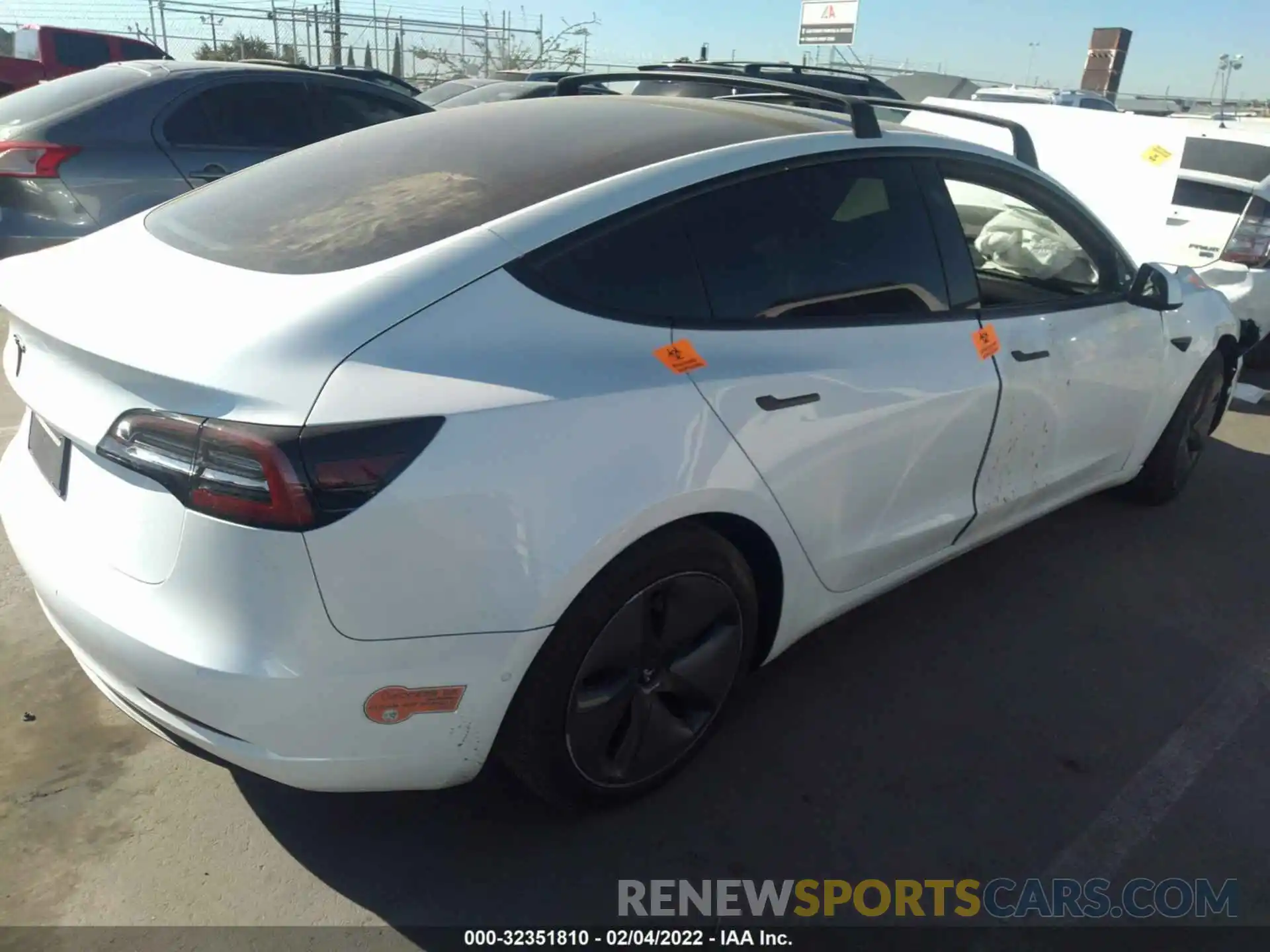 4 Фотография поврежденного автомобиля 5YJ3E1EA8KF464583 TESLA MODEL 3 2019