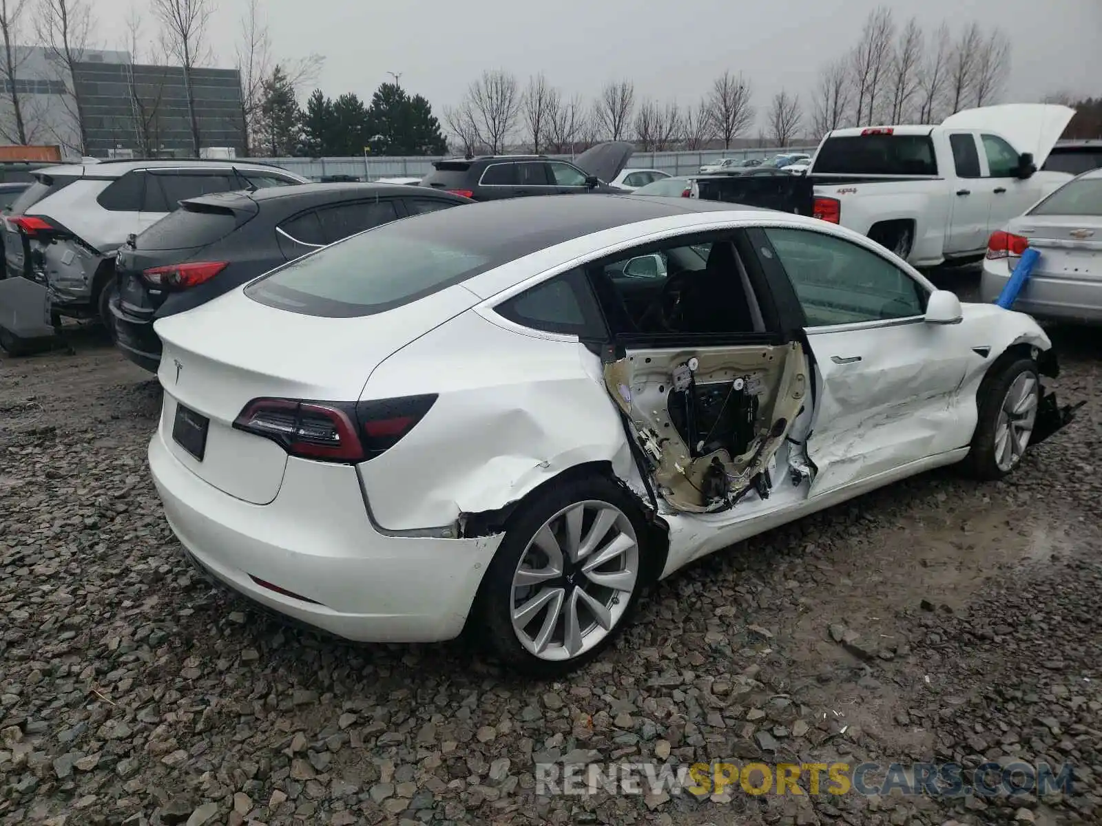 4 Фотография поврежденного автомобиля 5YJ3E1EA8KF480430 TESLA MODEL 3 2019