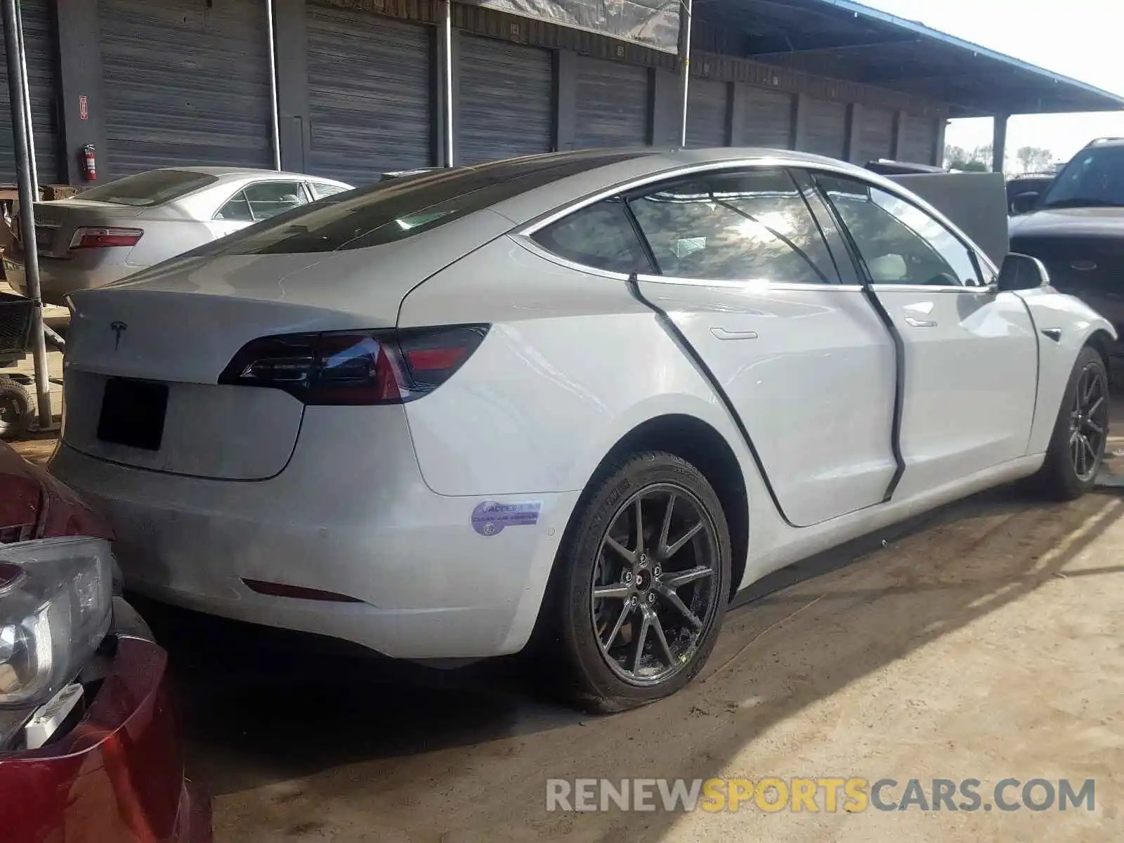 4 Фотография поврежденного автомобиля 5YJ3E1EA8KF485126 TESLA MODEL 3 2019