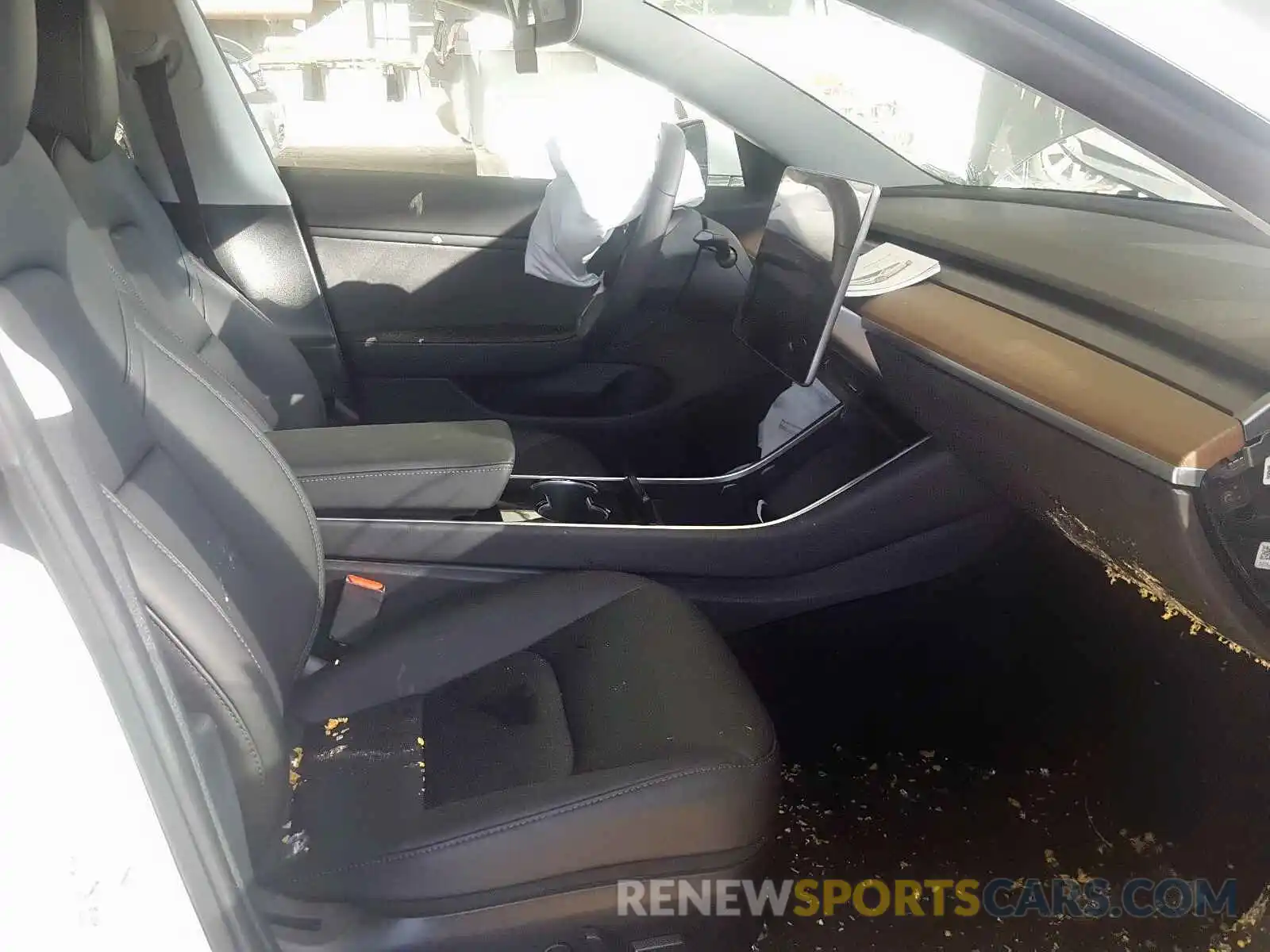 5 Photograph of a damaged car 5YJ3E1EA8KF485126 TESLA MODEL 3 2019