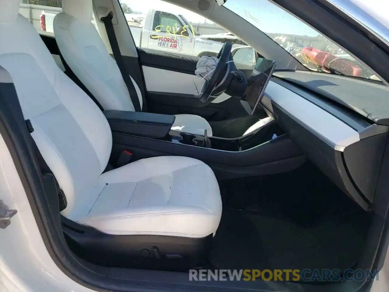 5 Photograph of a damaged car 5YJ3E1EA8KF486440 TESLA MODEL 3 2019