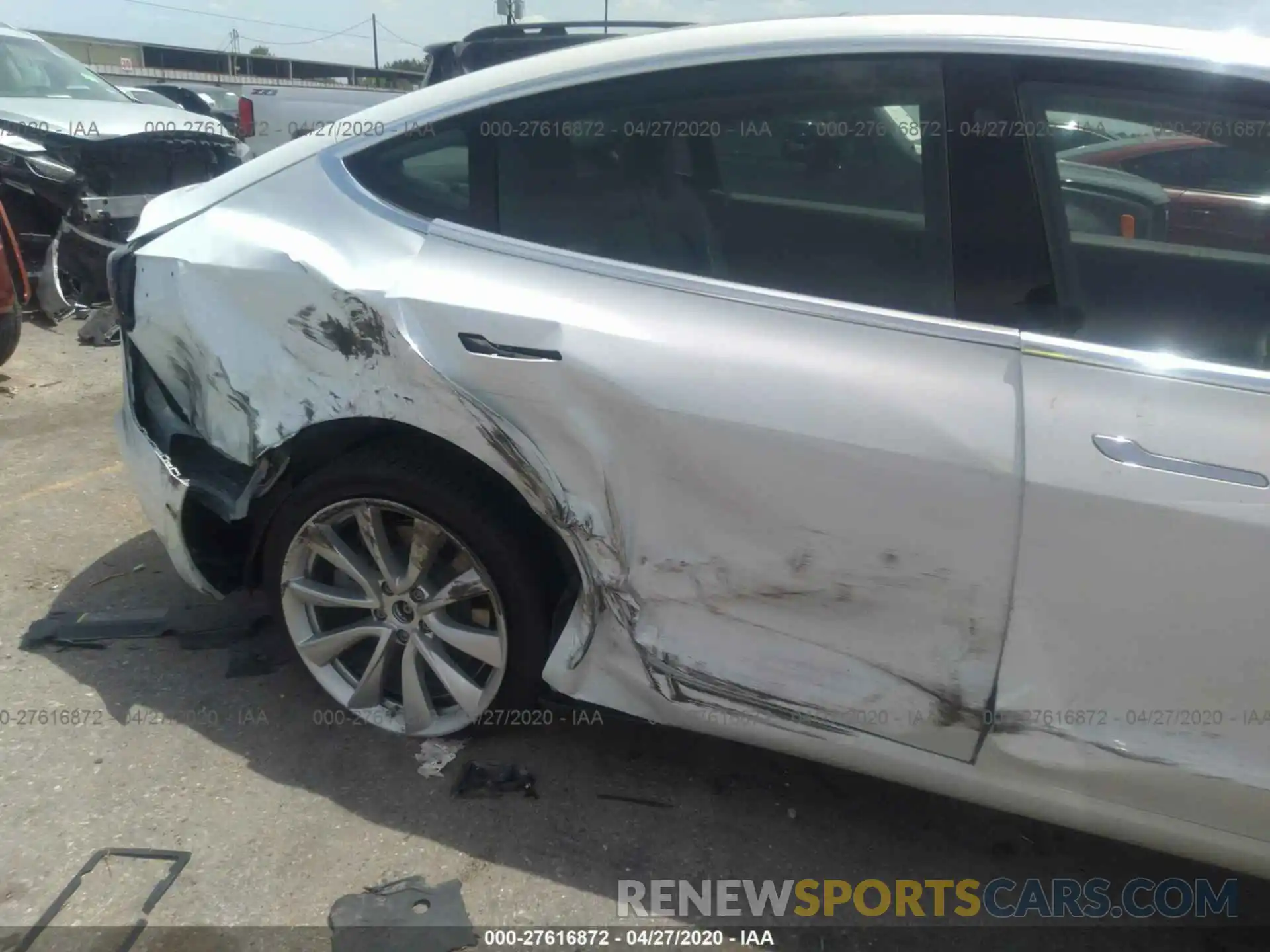 6 Photograph of a damaged car 5YJ3E1EA8KF529884 TESLA MODEL 3 2019