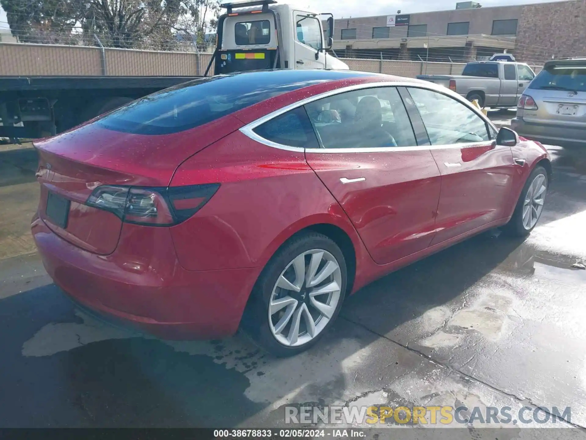 4 Фотография поврежденного автомобиля 5YJ3E1EA8KF536902 TESLA MODEL 3 2019