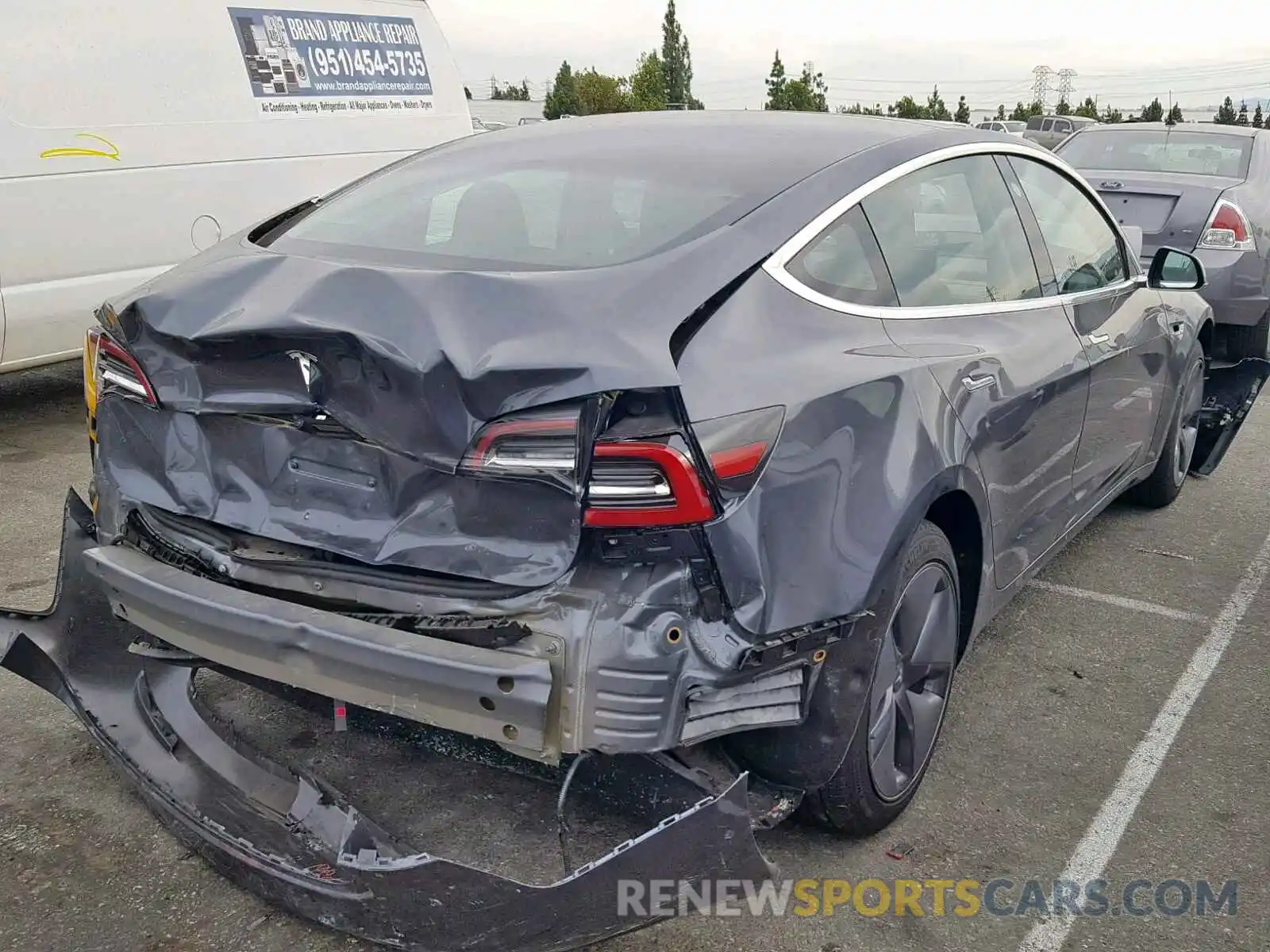 4 Photograph of a damaged car 5YJ3E1EA9KF208274 TESLA MODEL 3 2019