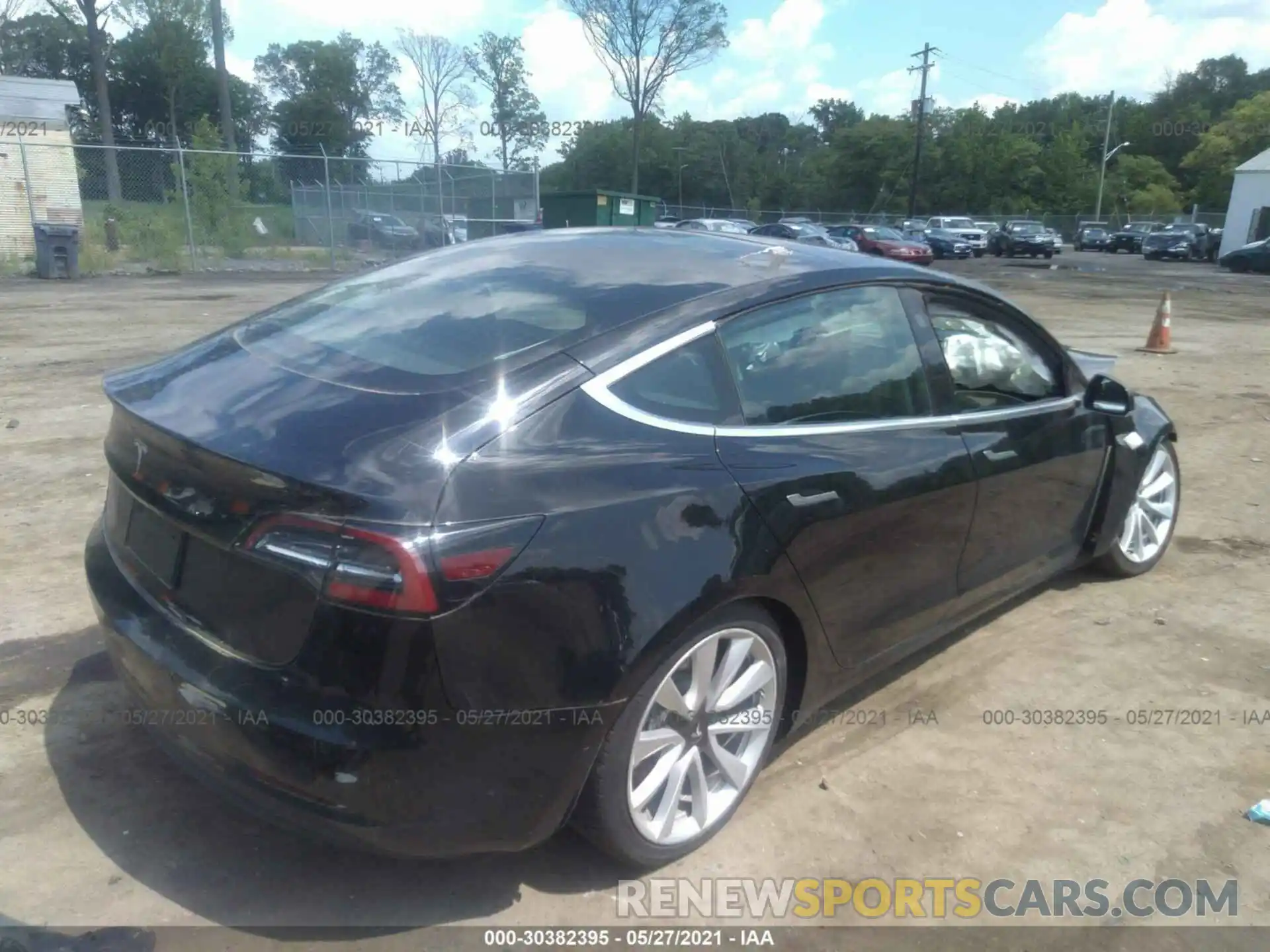 4 Фотография поврежденного автомобиля 5YJ3E1EA9KF310903 TESLA MODEL 3 2019