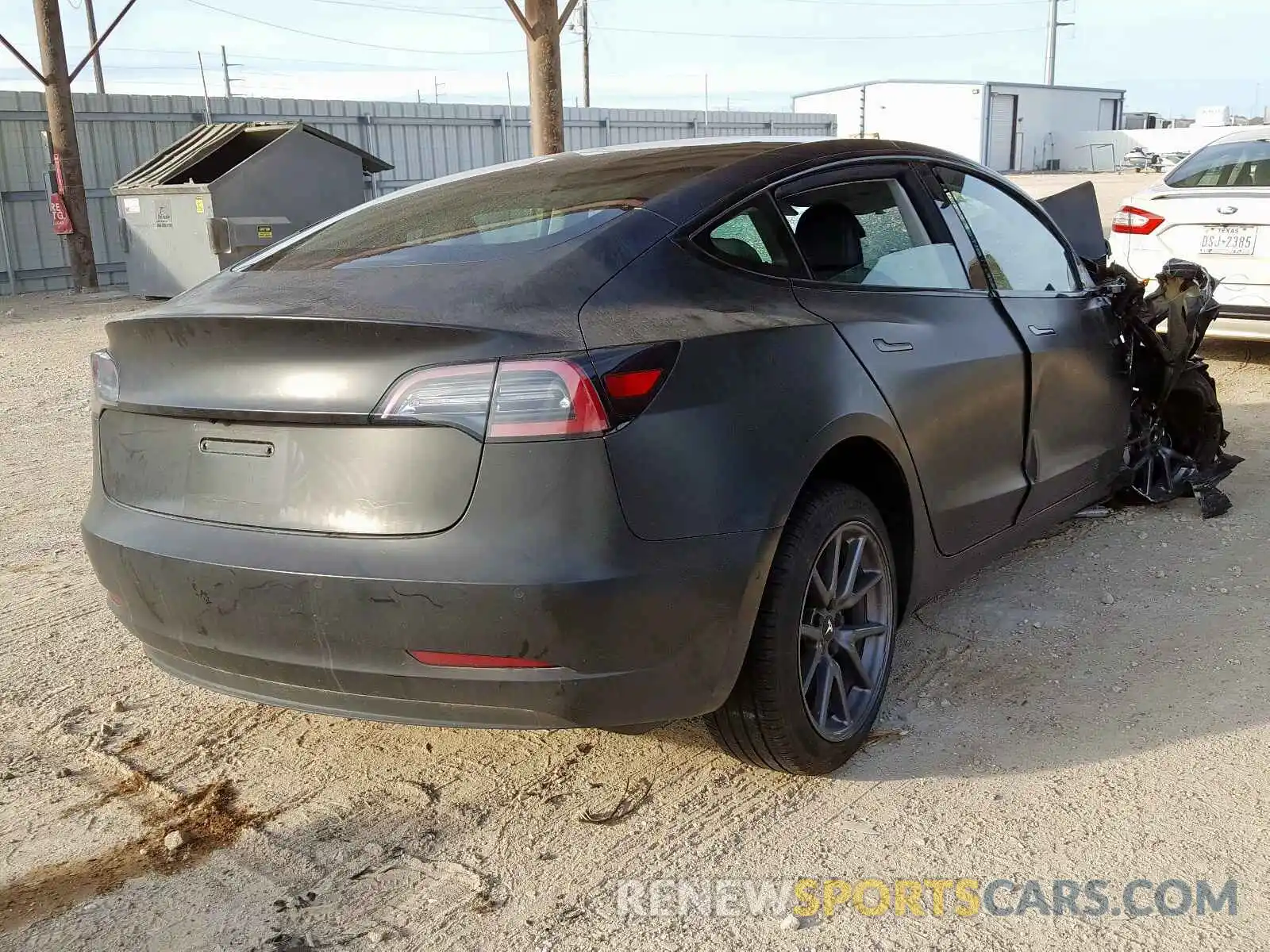 4 Фотография поврежденного автомобиля 5YJ3E1EA9KF316846 TESLA MODEL 3 2019