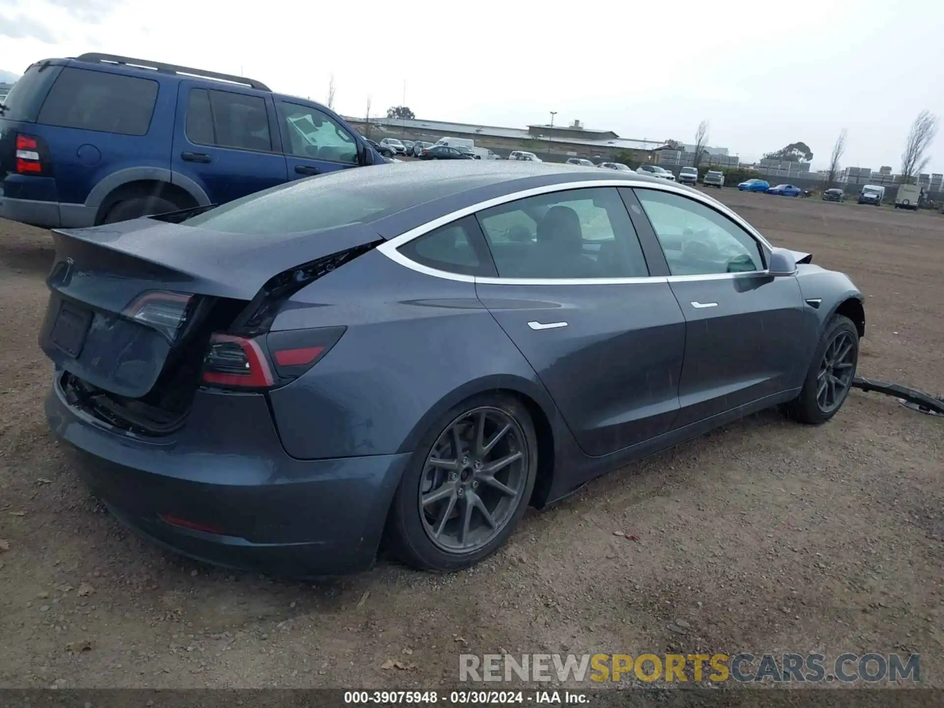 4 Фотография поврежденного автомобиля 5YJ3E1EA9KF325515 TESLA MODEL 3 2019