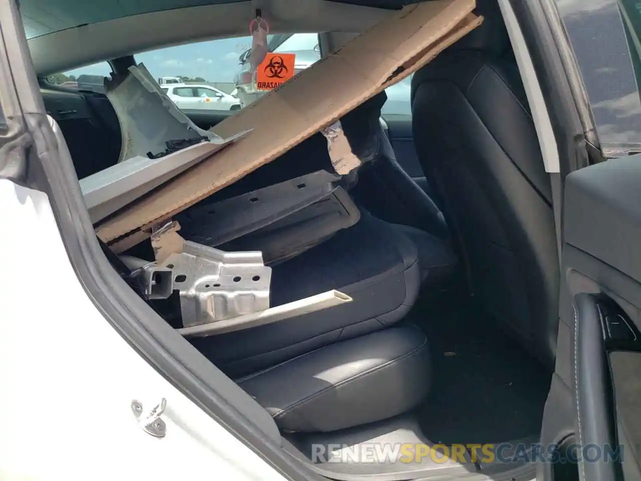 6 Photograph of a damaged car 5YJ3E1EA9KF326695 TESLA MODEL 3 2019