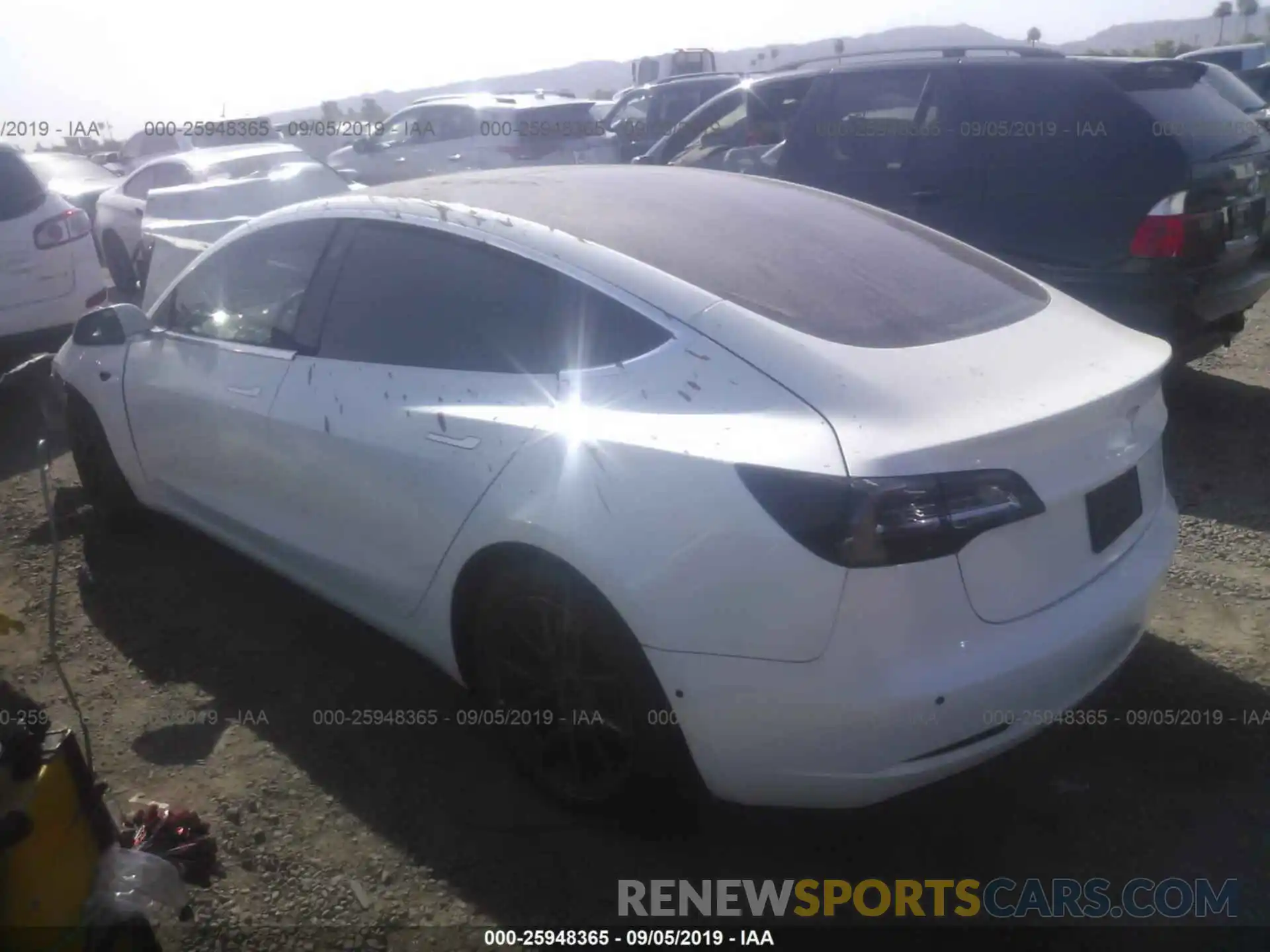 3 Фотография поврежденного автомобиля 5YJ3E1EA9KF327202 TESLA MODEL 3 2019