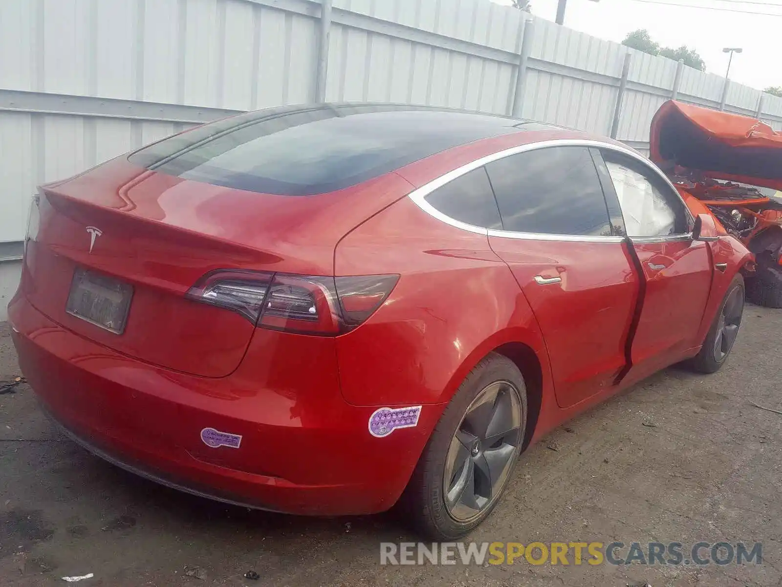 4 Фотография поврежденного автомобиля 5YJ3E1EA9KF338247 TESLA MODEL 3 2019