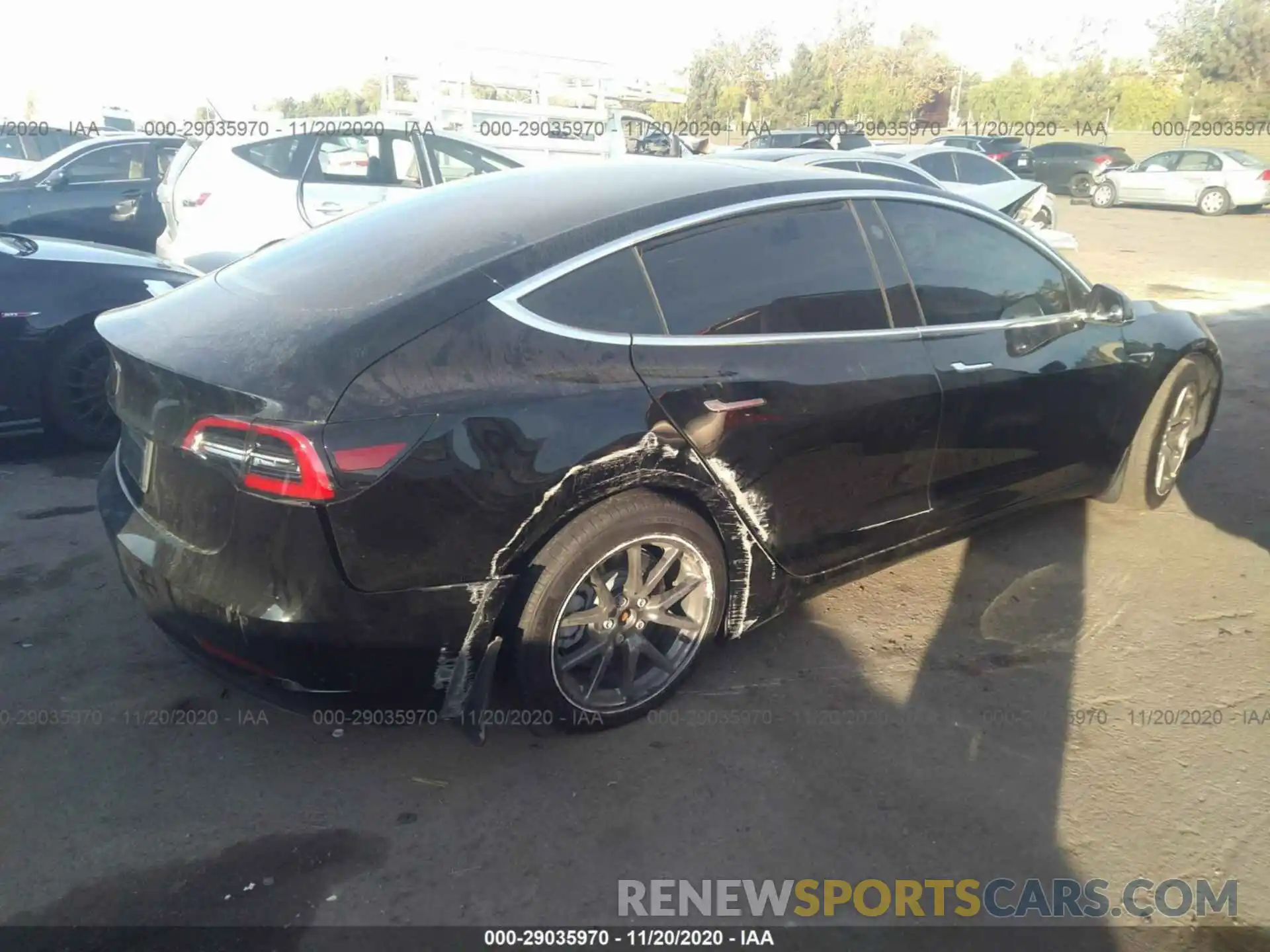 4 Фотография поврежденного автомобиля 5YJ3E1EA9KF395452 TESLA MODEL 3 2019