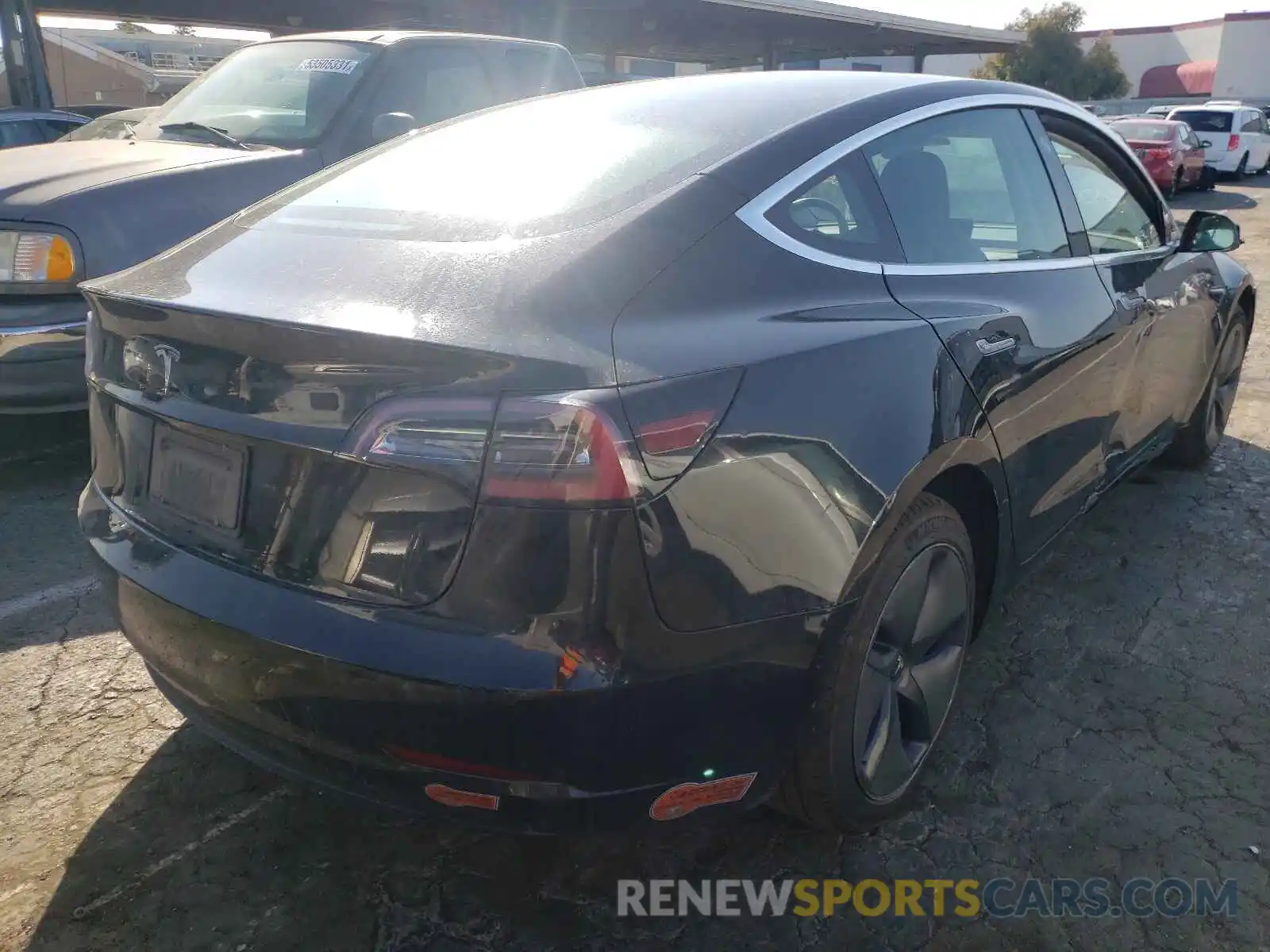 4 Photograph of a damaged car 5YJ3E1EA9KF395631 TESLA MODEL 3 2019