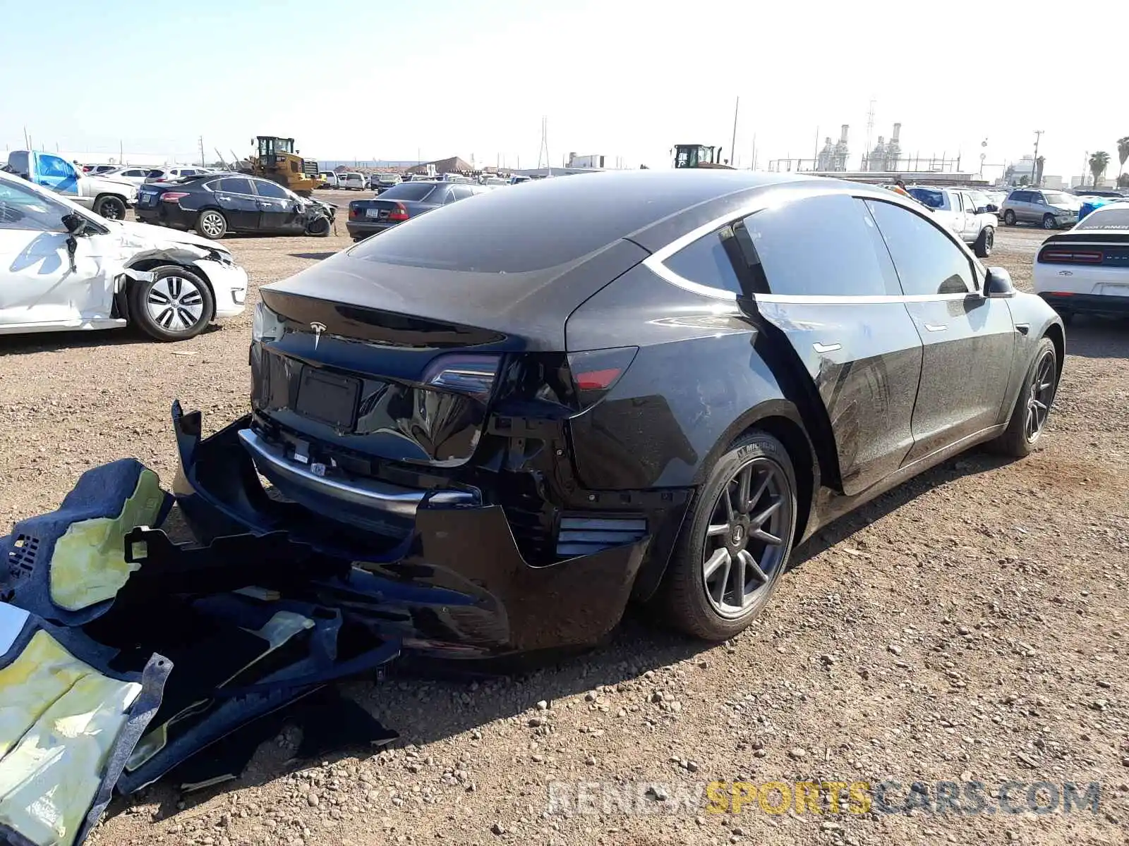 4 Фотография поврежденного автомобиля 5YJ3E1EA9KF397895 TESLA MODEL 3 2019