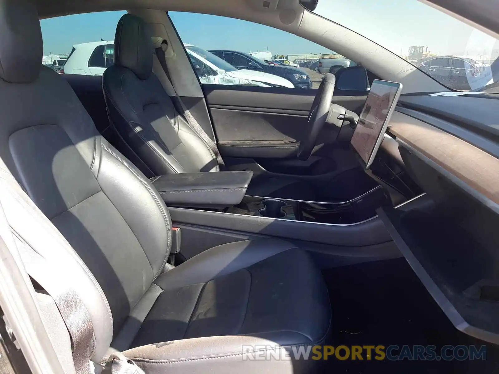 5 Photograph of a damaged car 5YJ3E1EA9KF397895 TESLA MODEL 3 2019