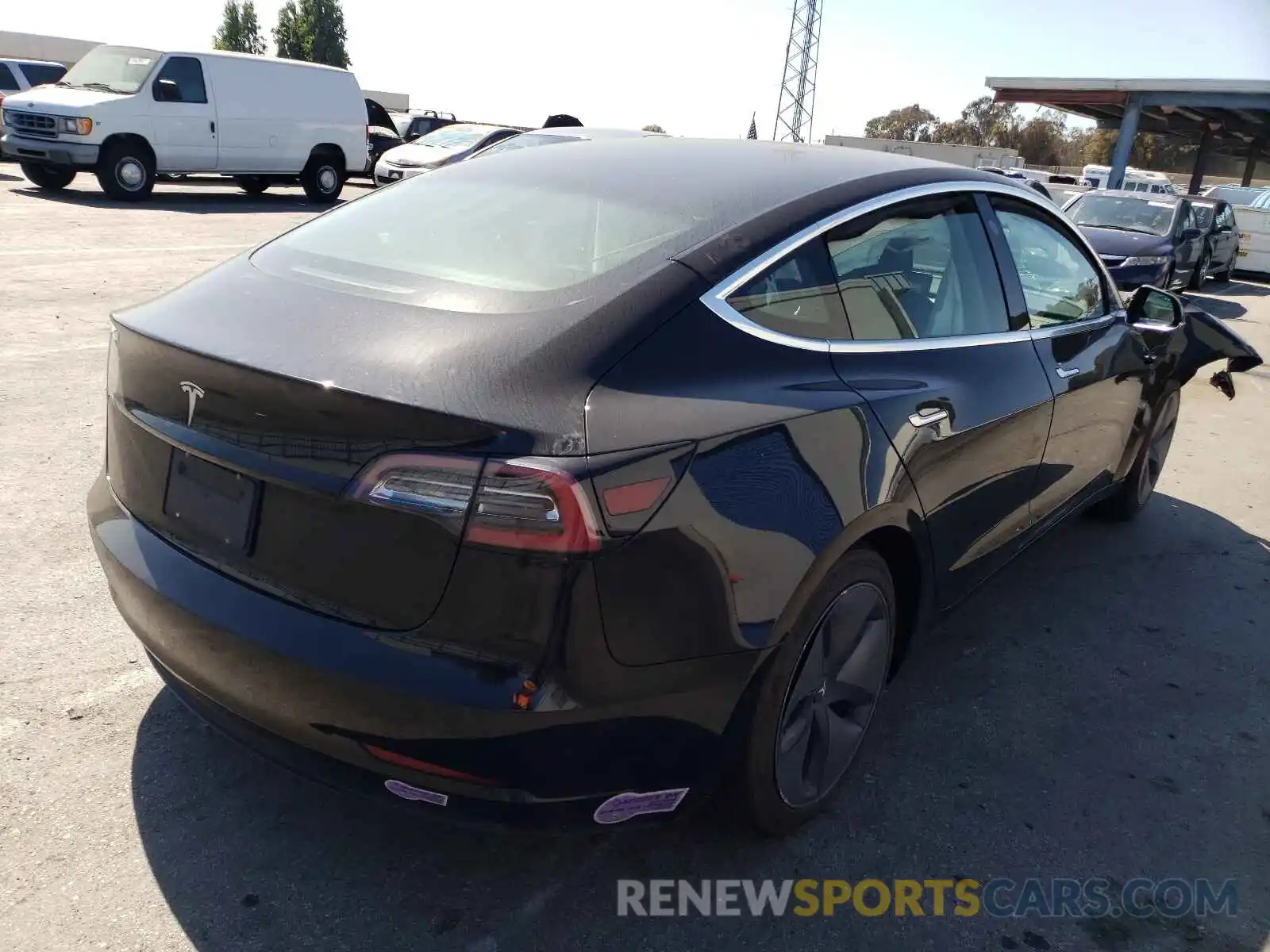 4 Фотография поврежденного автомобиля 5YJ3E1EA9KF398724 TESLA MODEL 3 2019