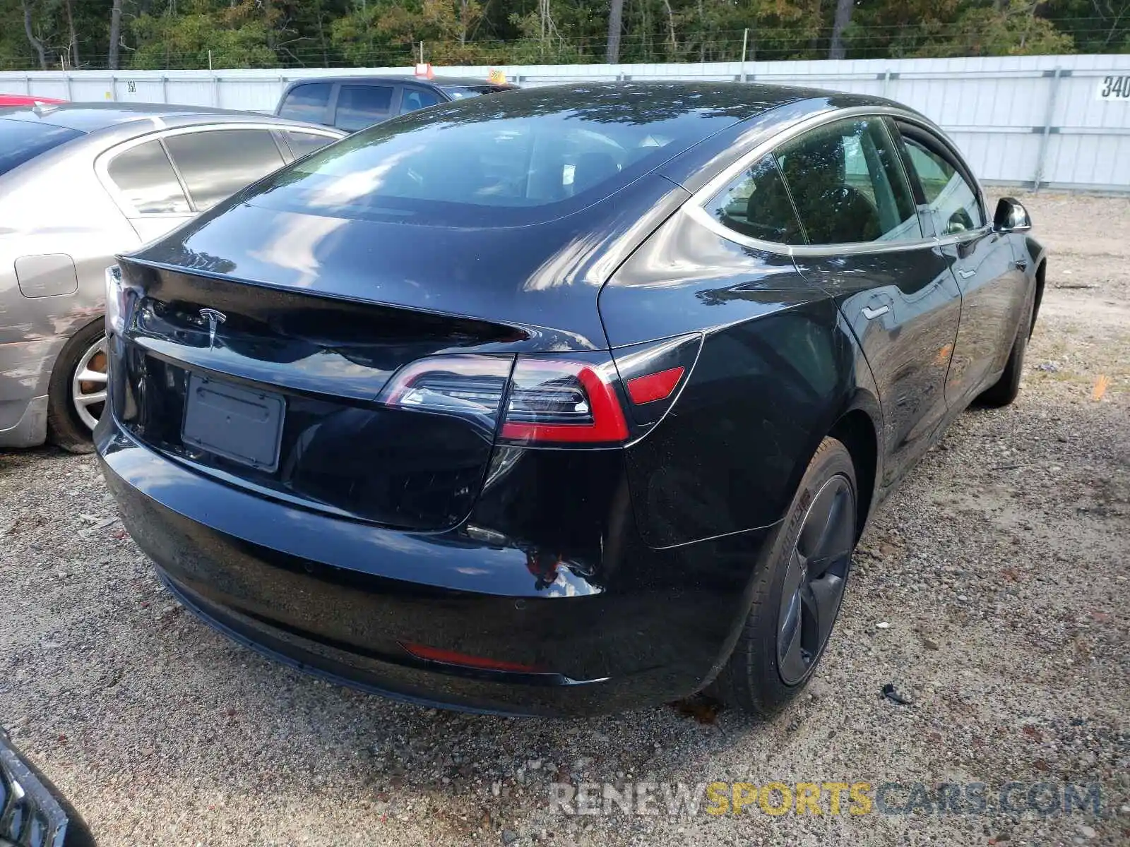 4 Photograph of a damaged car 5YJ3E1EA9KF399954 TESLA MODEL 3 2019