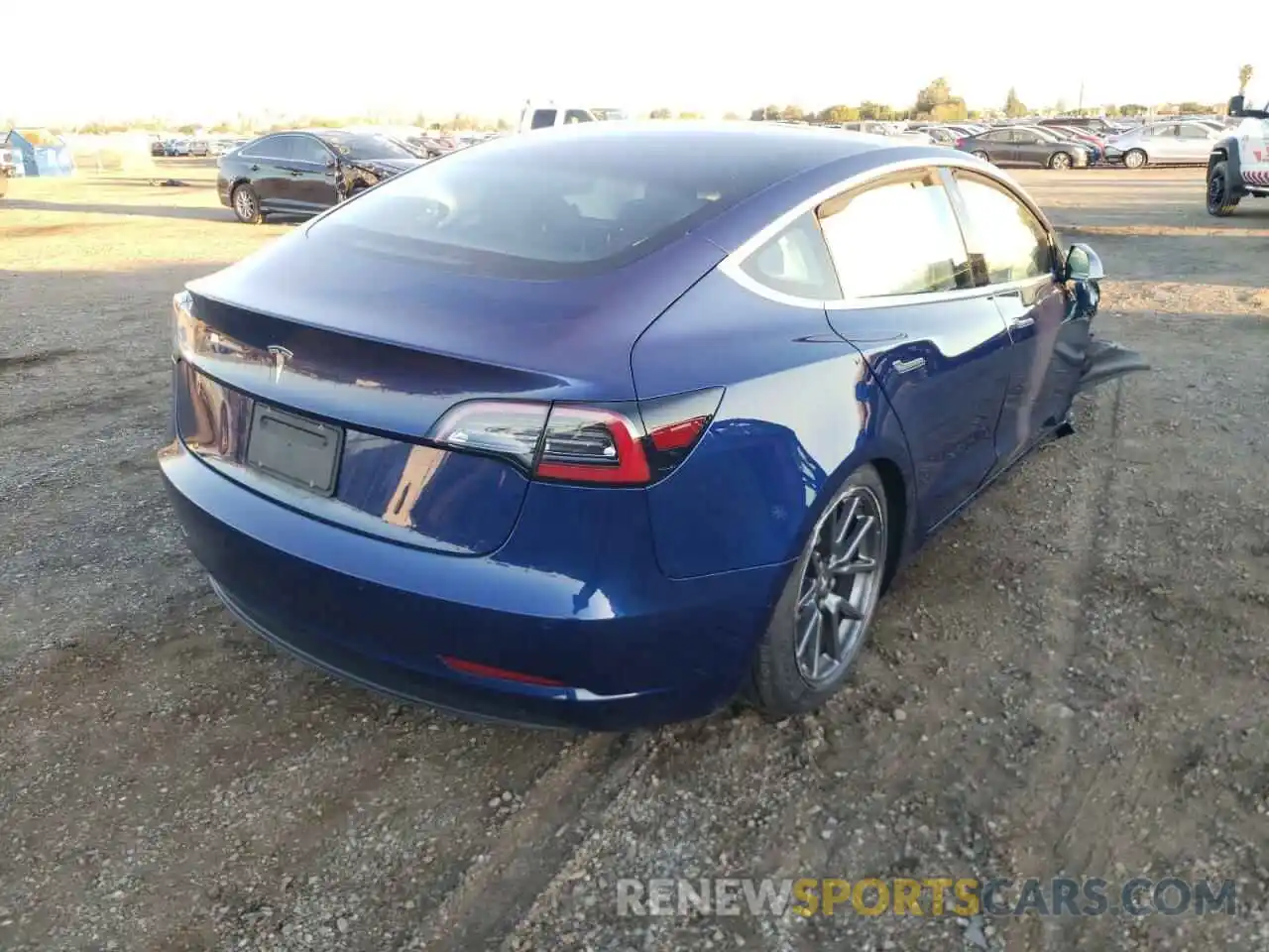 4 Photograph of a damaged car 5YJ3E1EA9KF401055 TESLA MODEL 3 2019