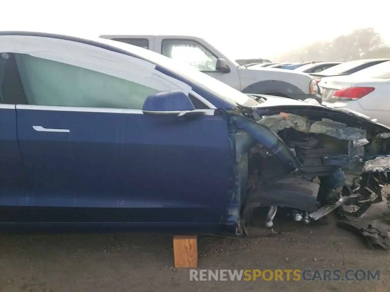 5 Photograph of a damaged car 5YJ3E1EA9KF401055 TESLA MODEL 3 2019