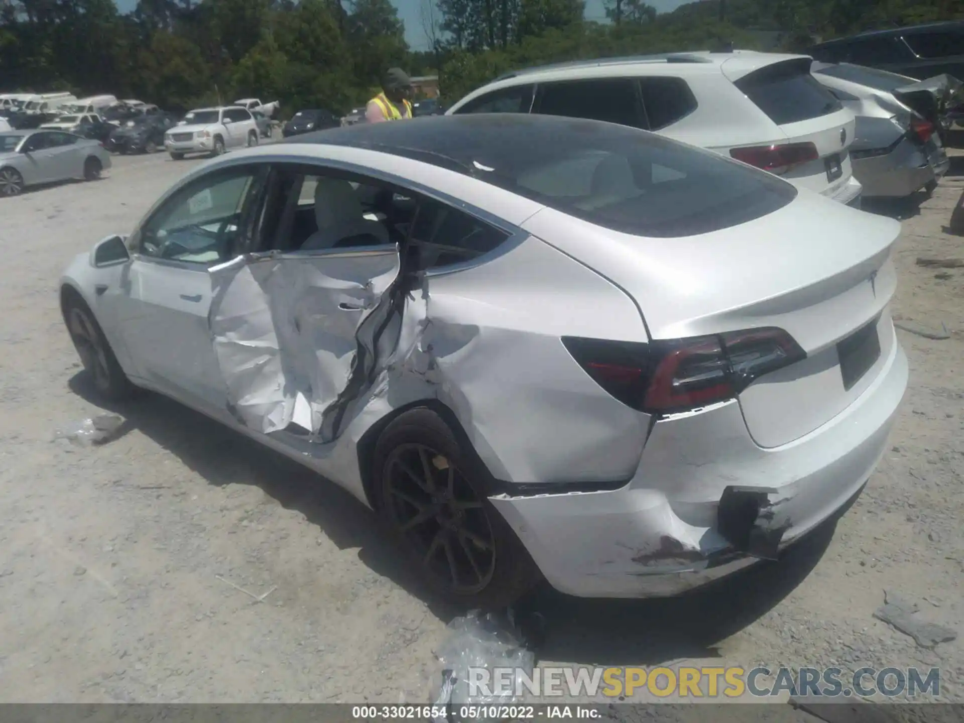 3 Photograph of a damaged car 5YJ3E1EA9KF417823 TESLA MODEL 3 2019