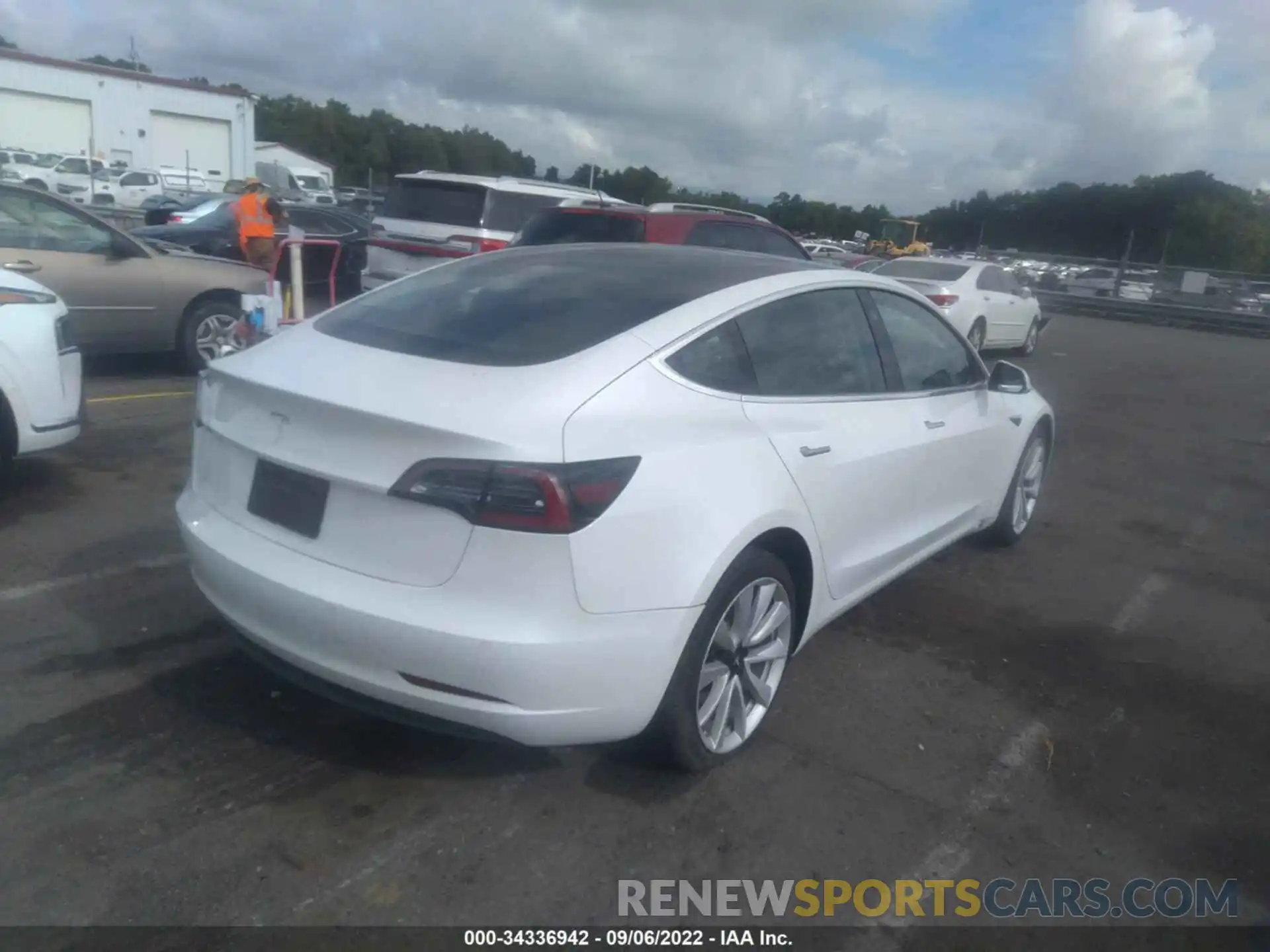 4 Photograph of a damaged car 5YJ3E1EA9KF436405 TESLA MODEL 3 2019