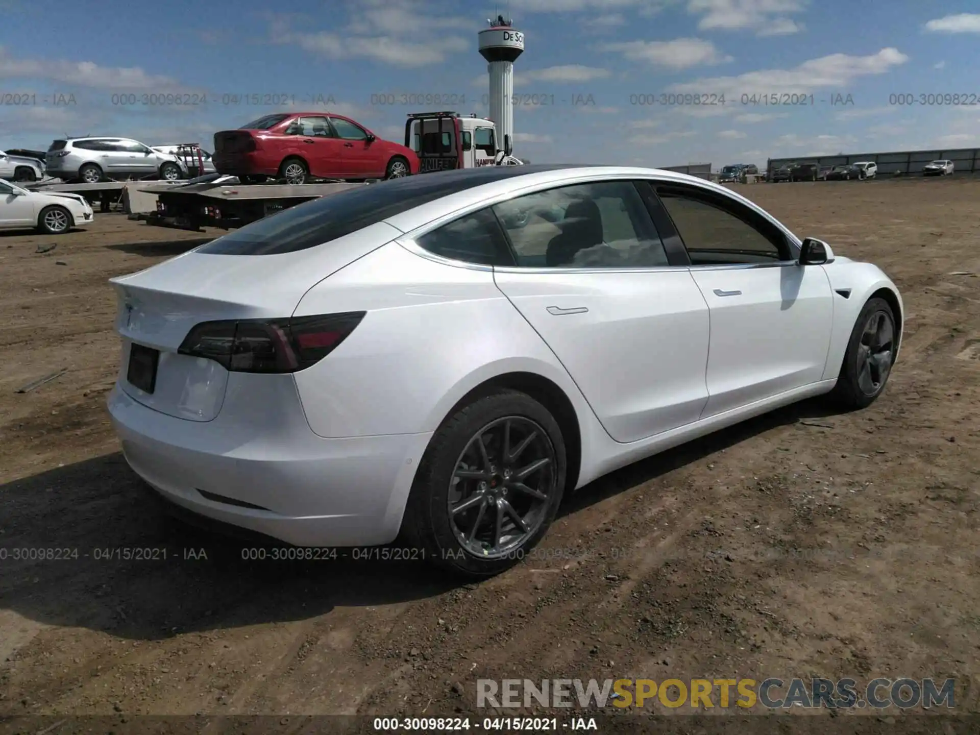 4 Photograph of a damaged car 5YJ3E1EA9KF484051 TESLA MODEL 3 2019