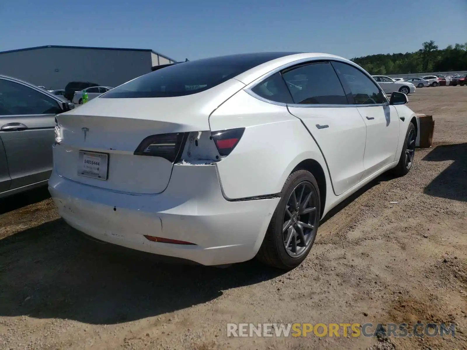 4 Photograph of a damaged car 5YJ3E1EA9KF484258 TESLA MODEL 3 2019