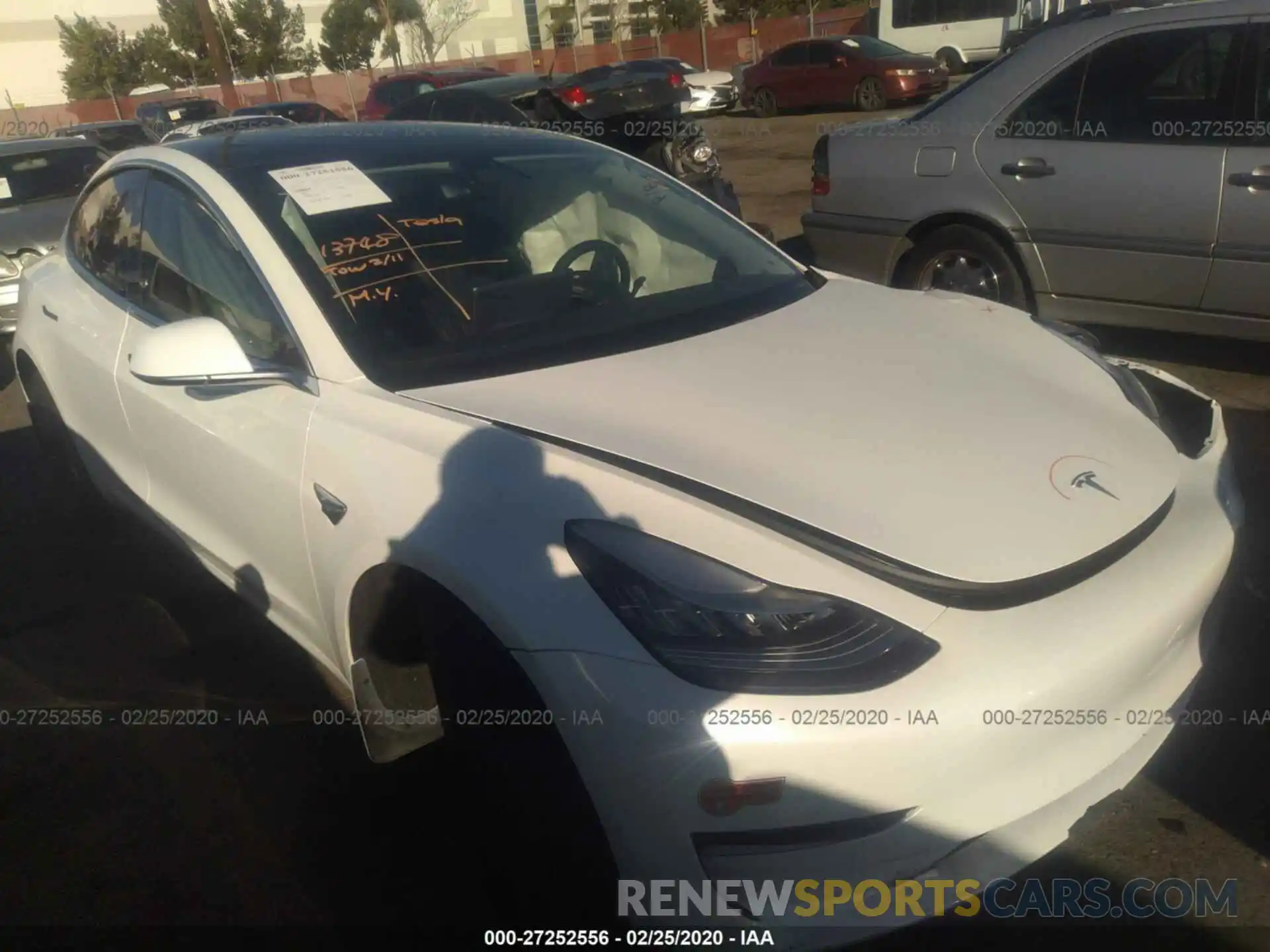 1 Photograph of a damaged car 5YJ3E1EA9KF485975 TESLA MODEL 3 2019