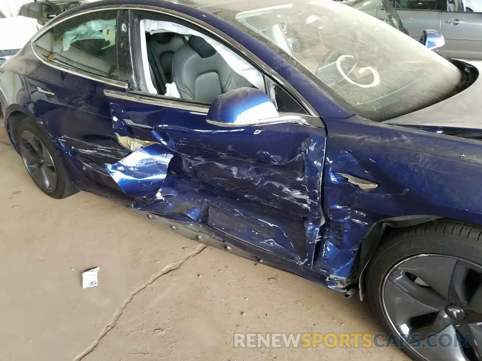 9 Photograph of a damaged car 5YJ3E1EAXKF190464 TESLA MODEL 3 2019