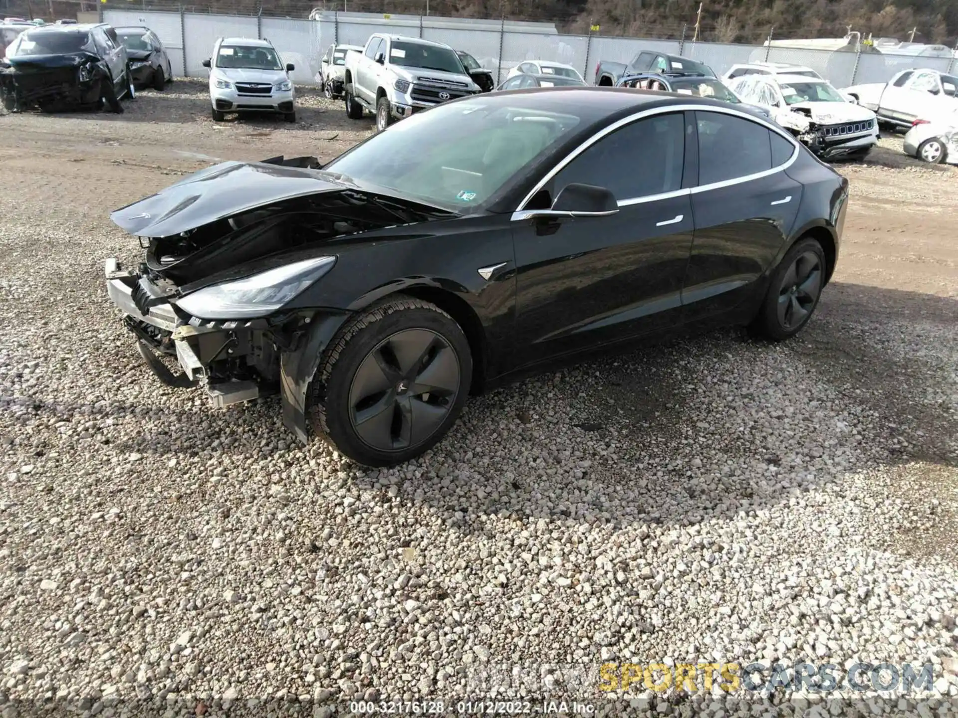 2 Фотография поврежденного автомобиля 5YJ3E1EAXKF192909 TESLA MODEL 3 2019