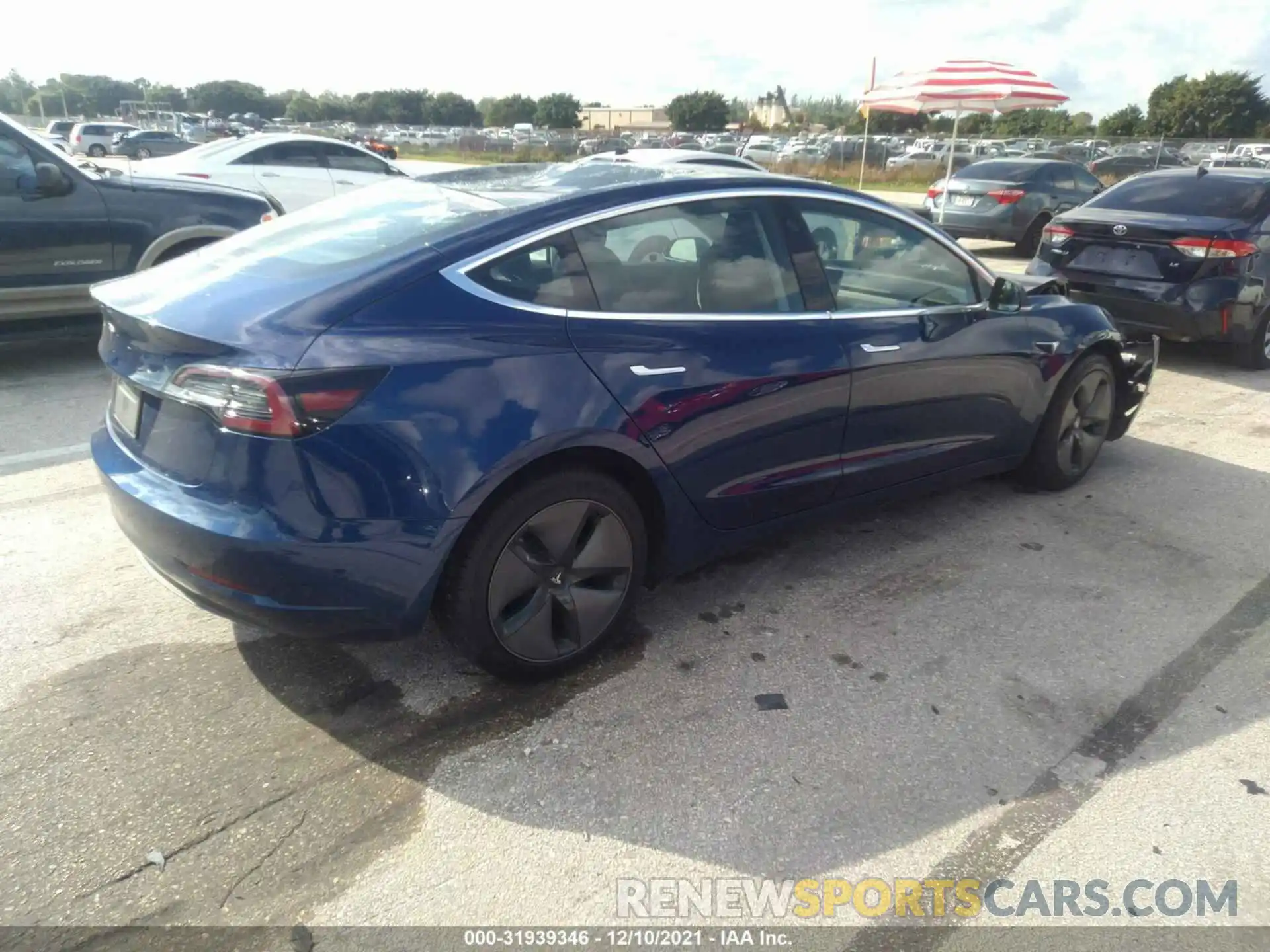 4 Photograph of a damaged car 5YJ3E1EAXKF299362 TESLA MODEL 3 2019