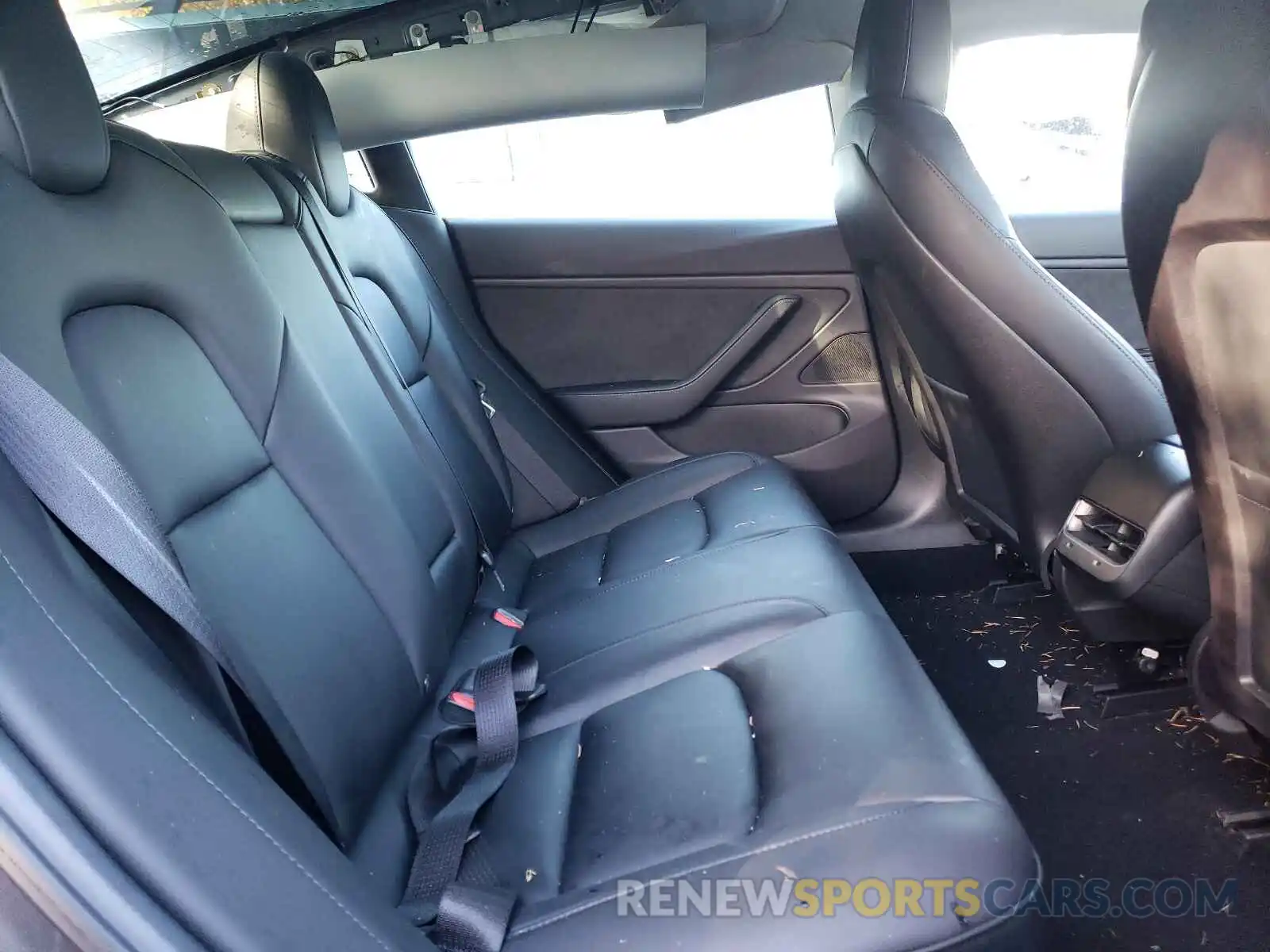 6 Фотография поврежденного автомобиля 5YJ3E1EAXKF300879 TESLA MODEL 3 2019