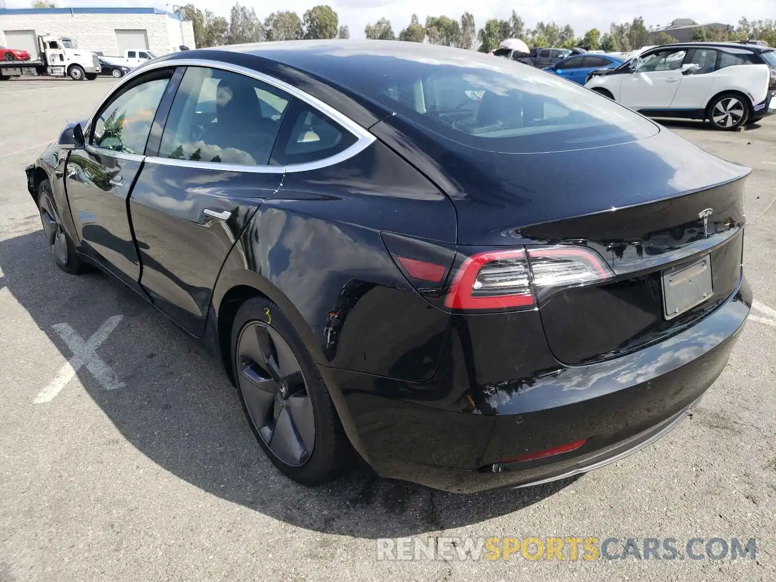 3 Photograph of a damaged car 5YJ3E1EAXKF304804 TESLA MODEL 3 2019