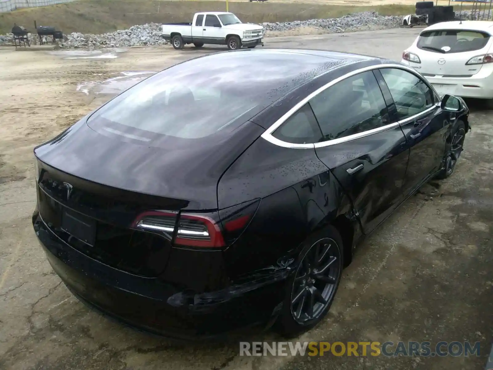 4 Фотография поврежденного автомобиля 5YJ3E1EAXKF306892 TESLA MODEL 3 2019