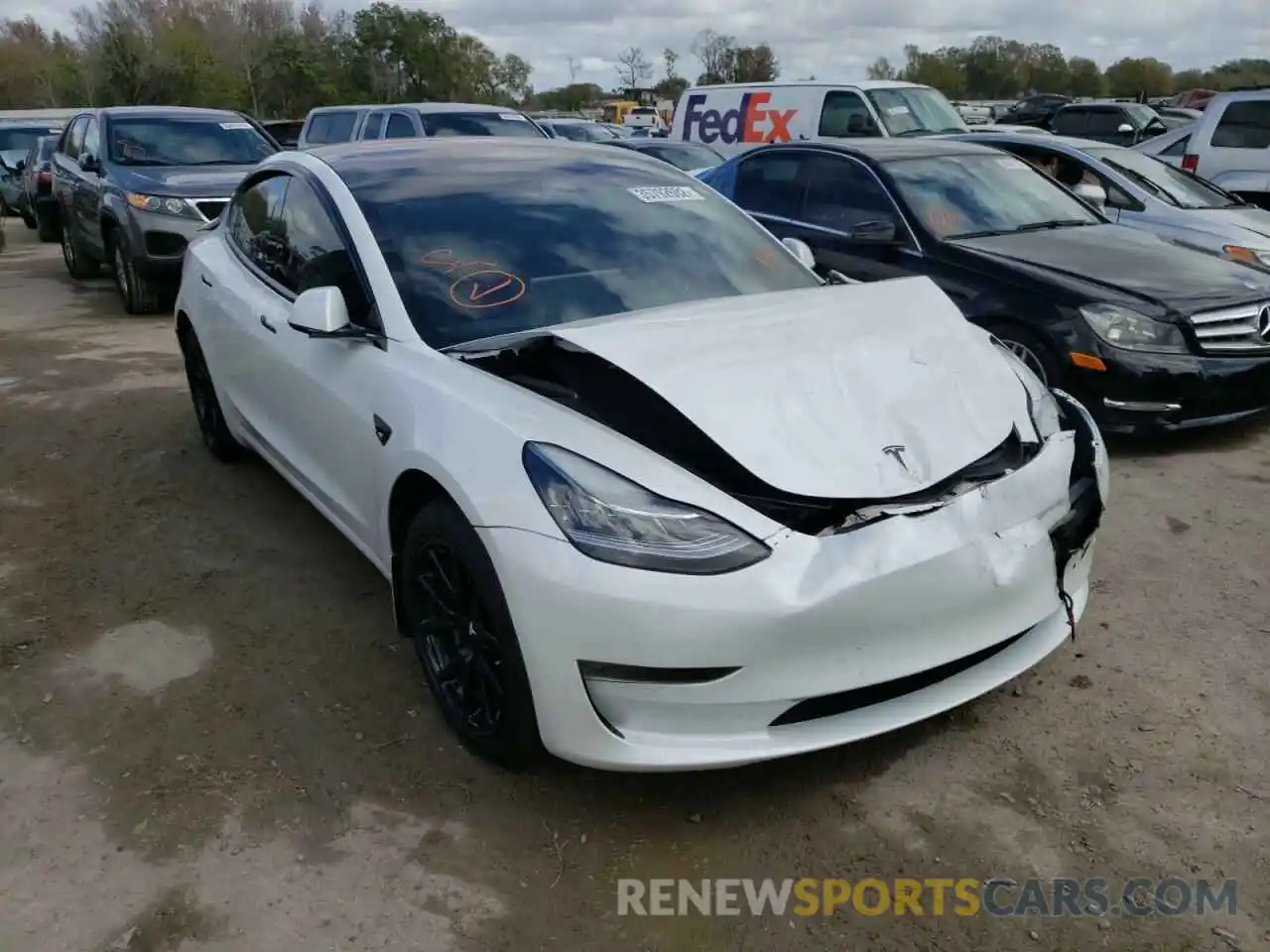 1 Photograph of a damaged car 5YJ3E1EAXKF309761 TESLA MODEL 3 2019