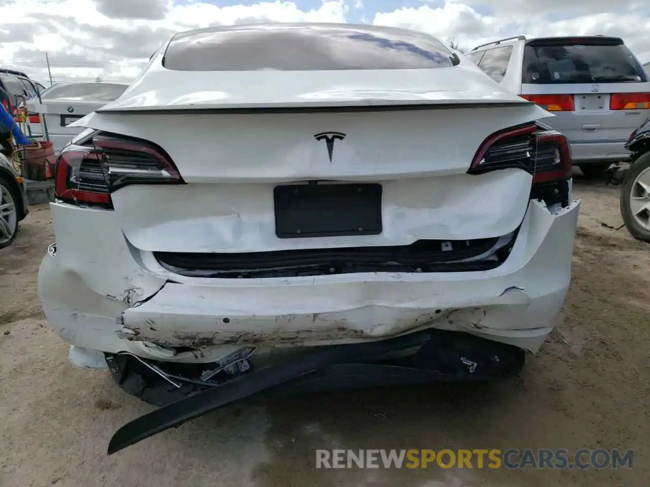 9 Photograph of a damaged car 5YJ3E1EAXKF309761 TESLA MODEL 3 2019