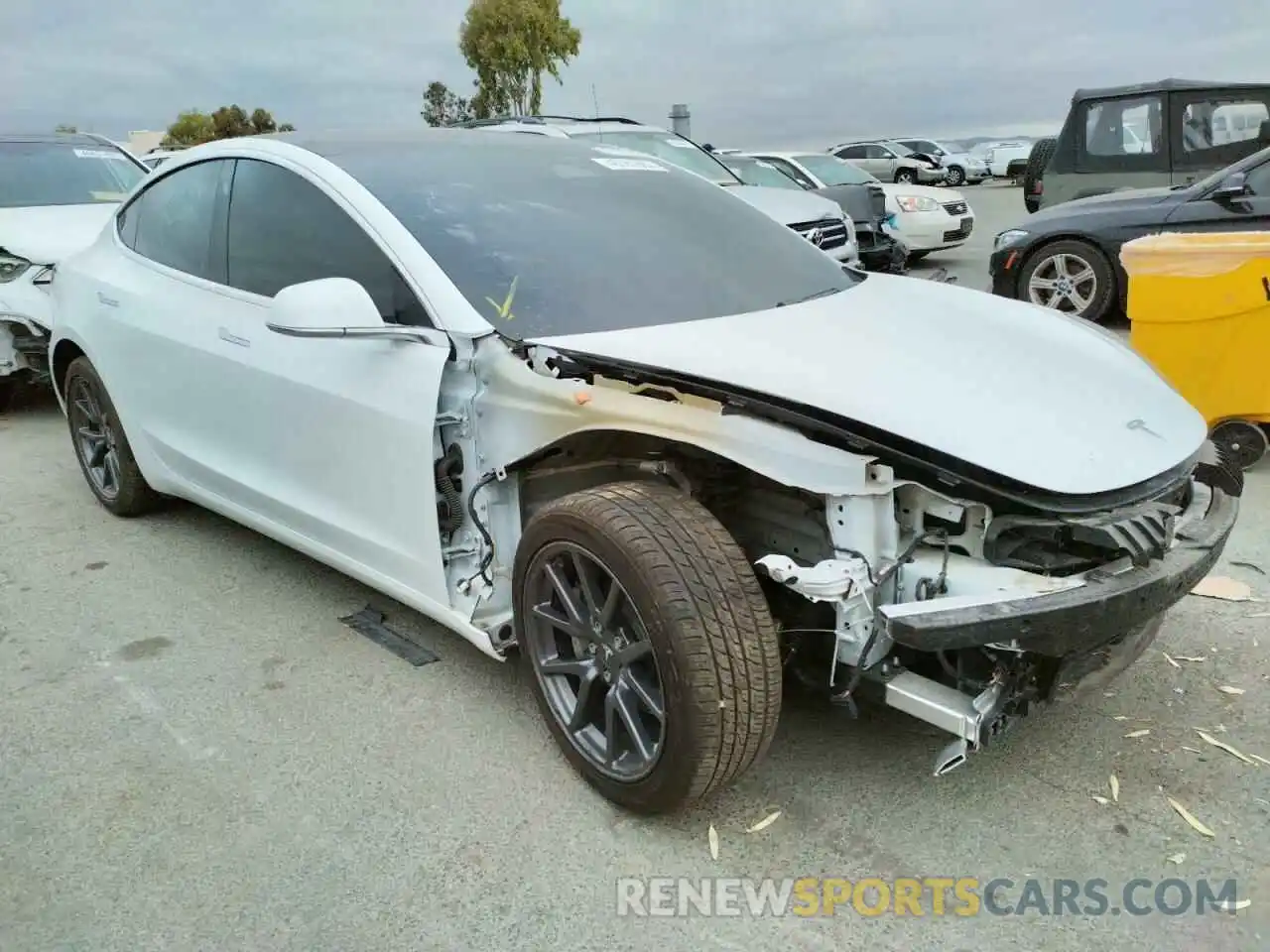 1 Photograph of a damaged car 5YJ3E1EAXKF309923 TESLA MODEL 3 2019