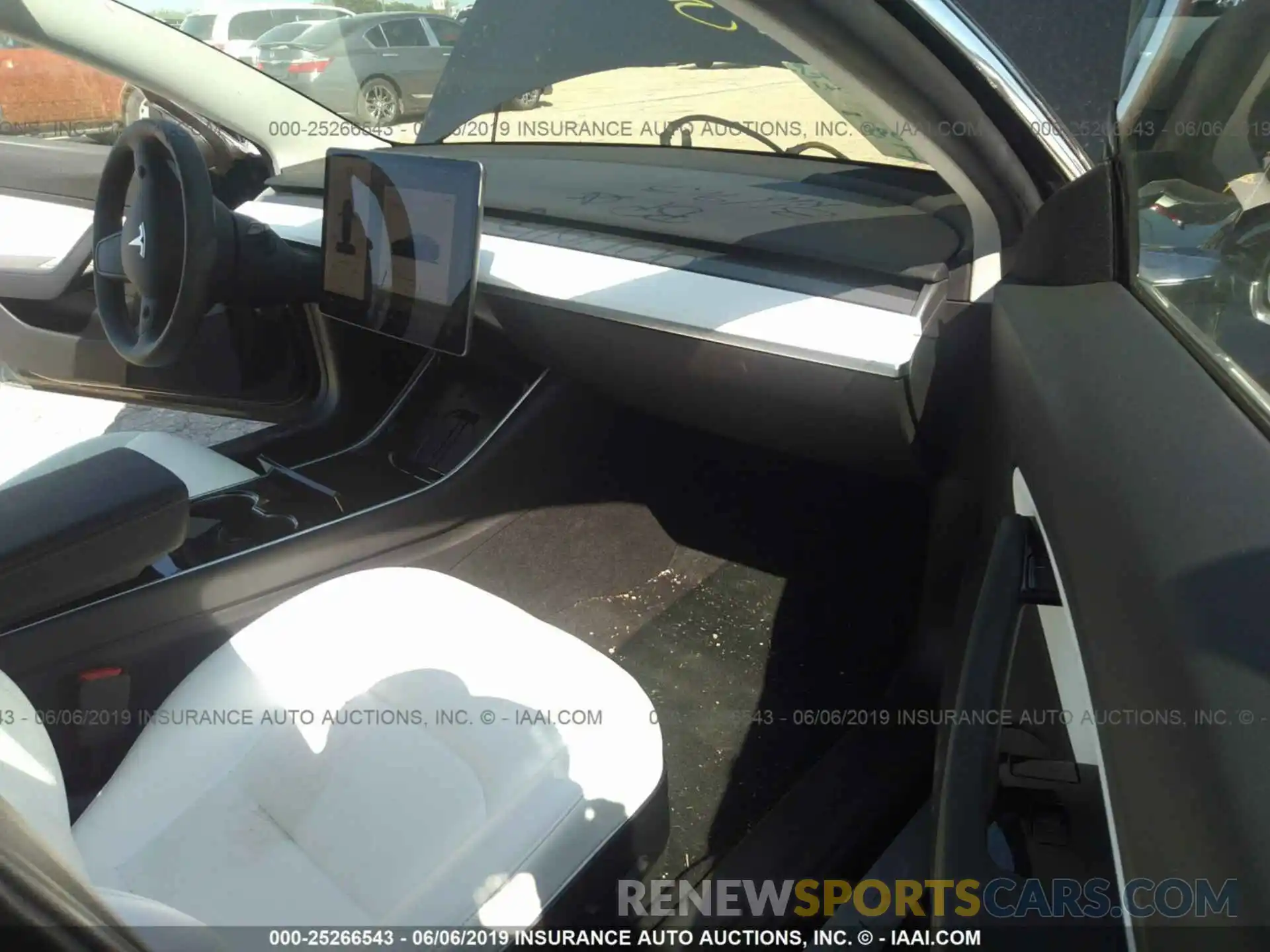 5 Photograph of a damaged car 5YJ3E1EAXKF311915 TESLA MODEL 3 2019