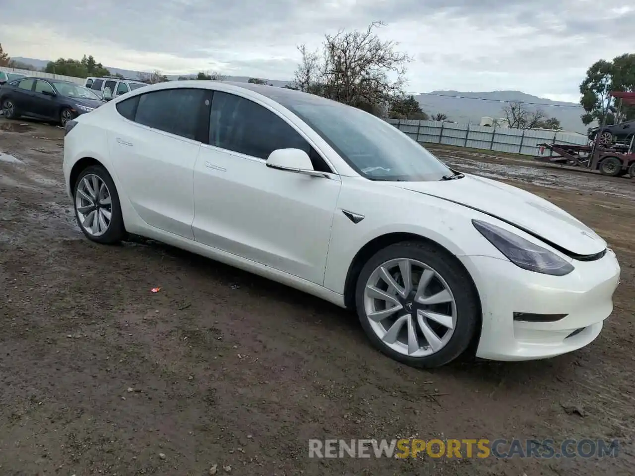 4 Фотография поврежденного автомобиля 5YJ3E1EAXKF314667 TESLA MODEL 3 2019