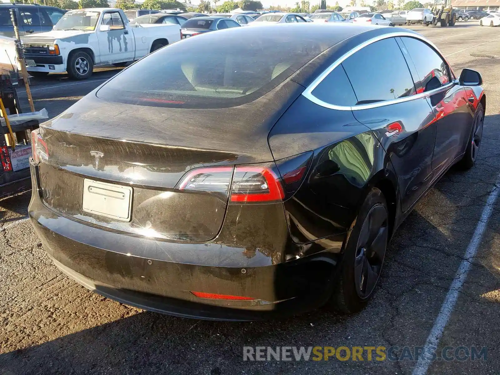 4 Photograph of a damaged car 5YJ3E1EAXKF316760 TESLA MODEL 3 2019