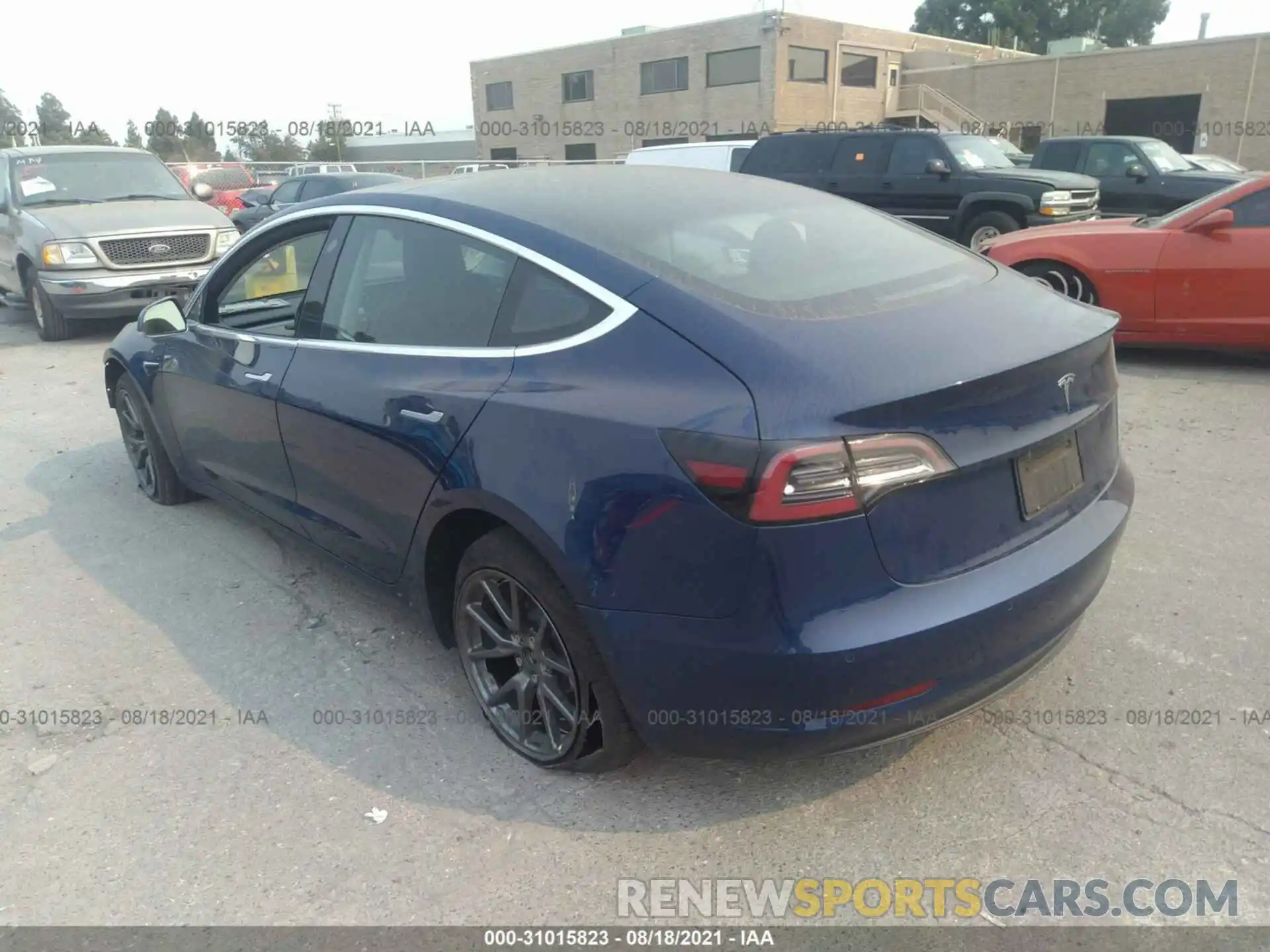 3 Фотография поврежденного автомобиля 5YJ3E1EAXKF317357 TESLA MODEL 3 2019