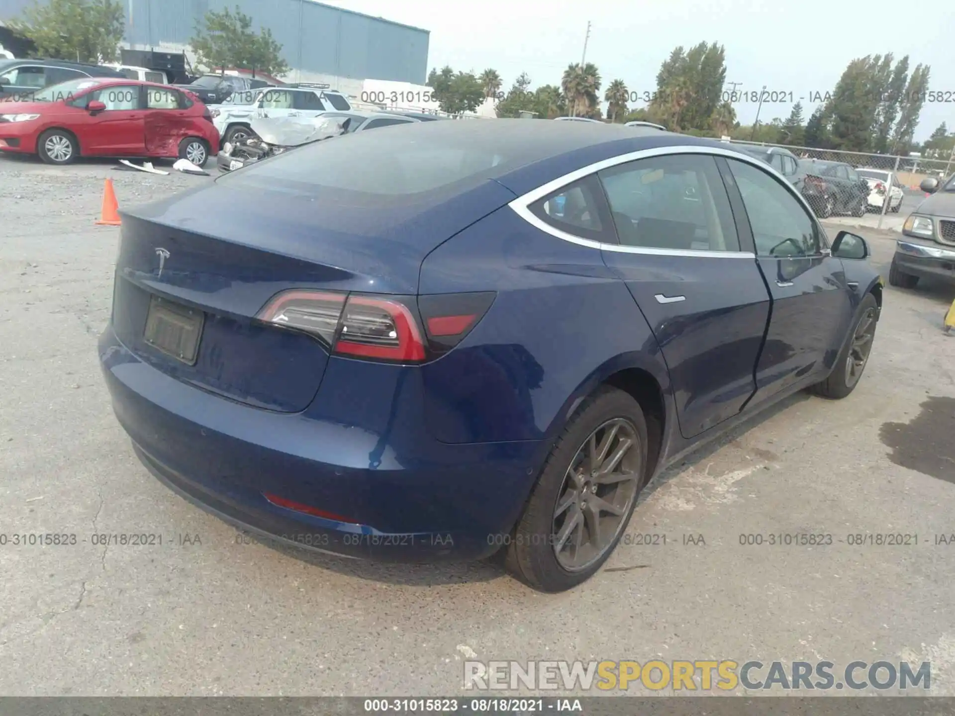 4 Photograph of a damaged car 5YJ3E1EAXKF317357 TESLA MODEL 3 2019