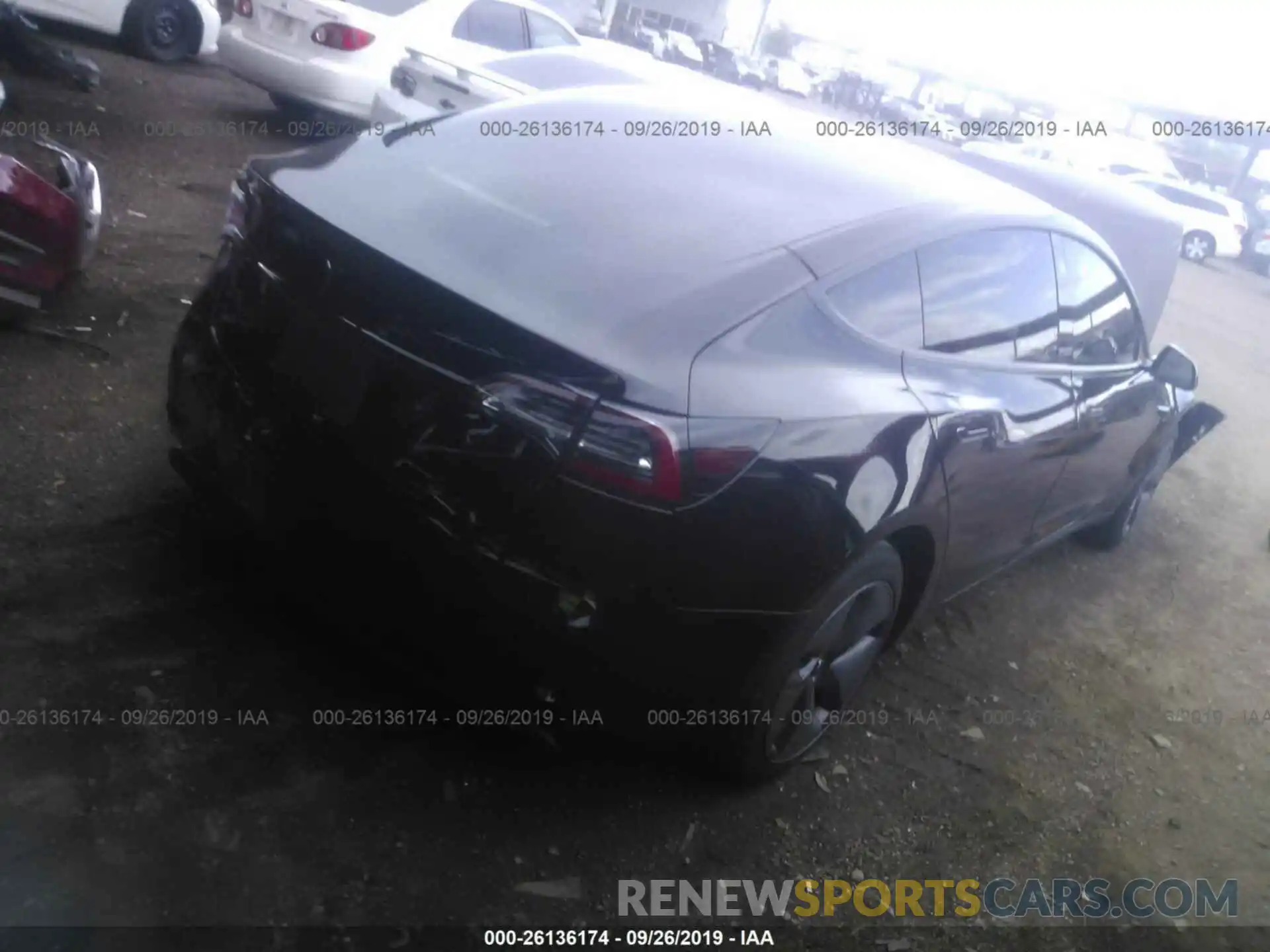 4 Фотография поврежденного автомобиля 5YJ3E1EAXKF317861 TESLA MODEL 3 2019