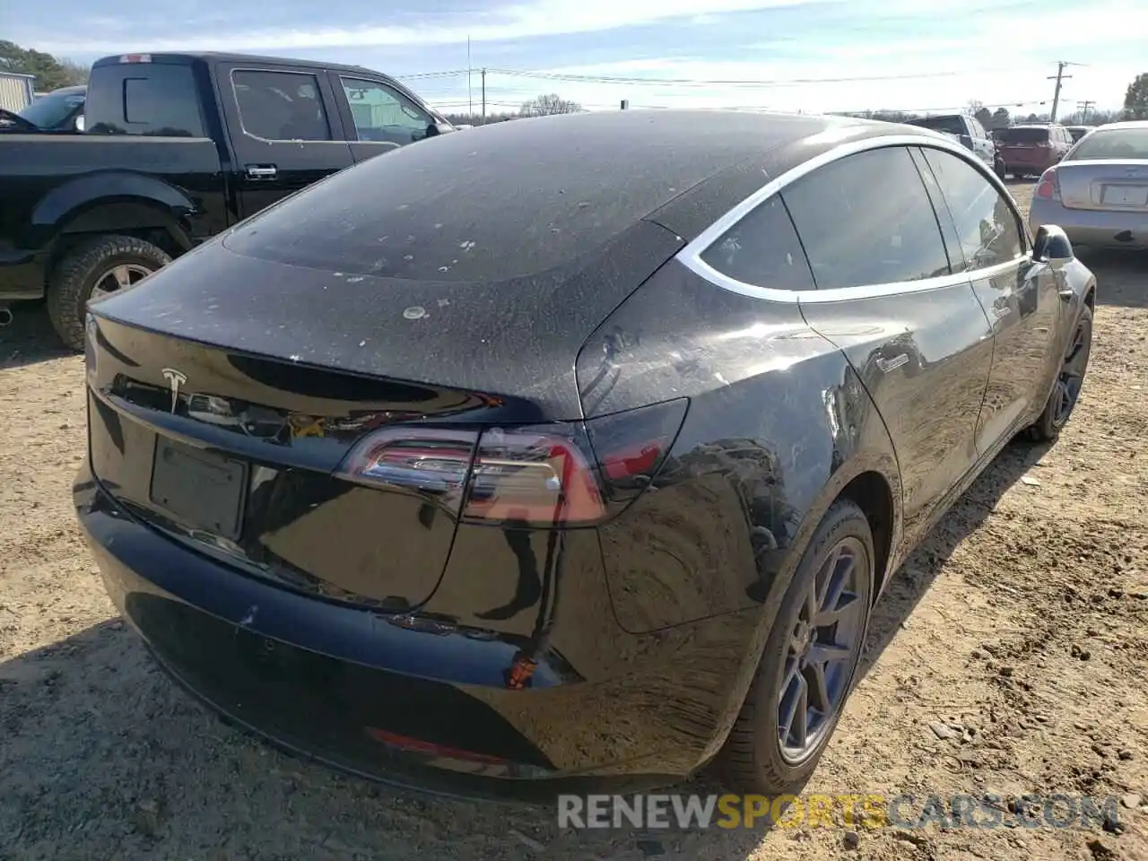 4 Фотография поврежденного автомобиля 5YJ3E1EAXKF324177 TESLA MODEL 3 2019