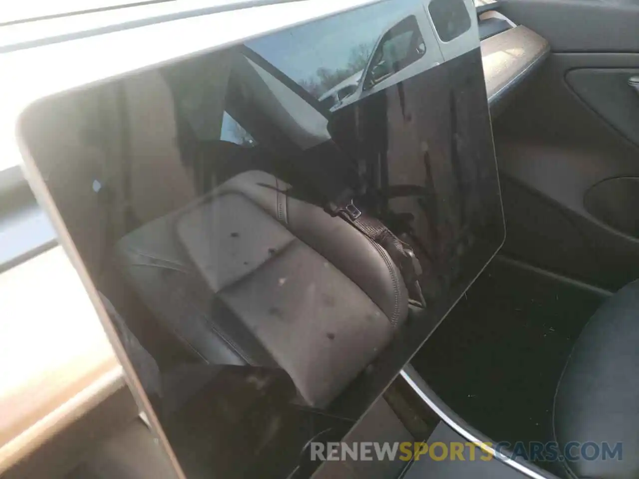 8 Photograph of a damaged car 5YJ3E1EAXKF324177 TESLA MODEL 3 2019