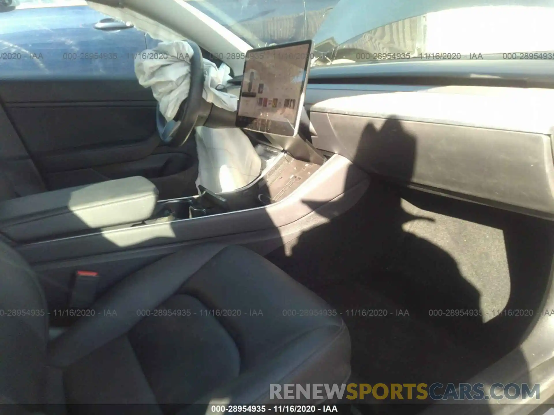 5 Photograph of a damaged car 5YJ3E1EAXKF324695 TESLA MODEL 3 2019