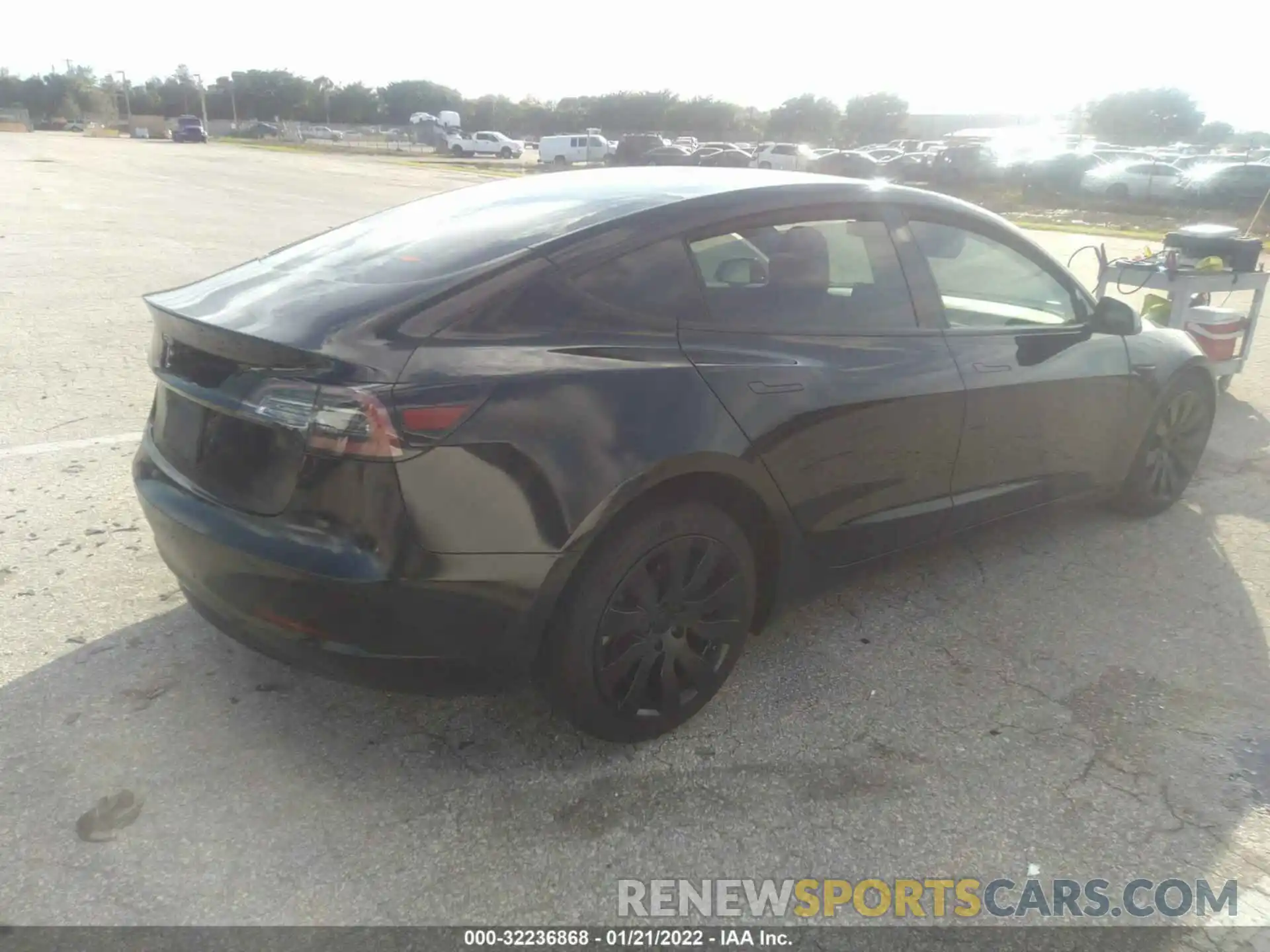 4 Photograph of a damaged car 5YJ3E1EAXKF325331 TESLA MODEL 3 2019